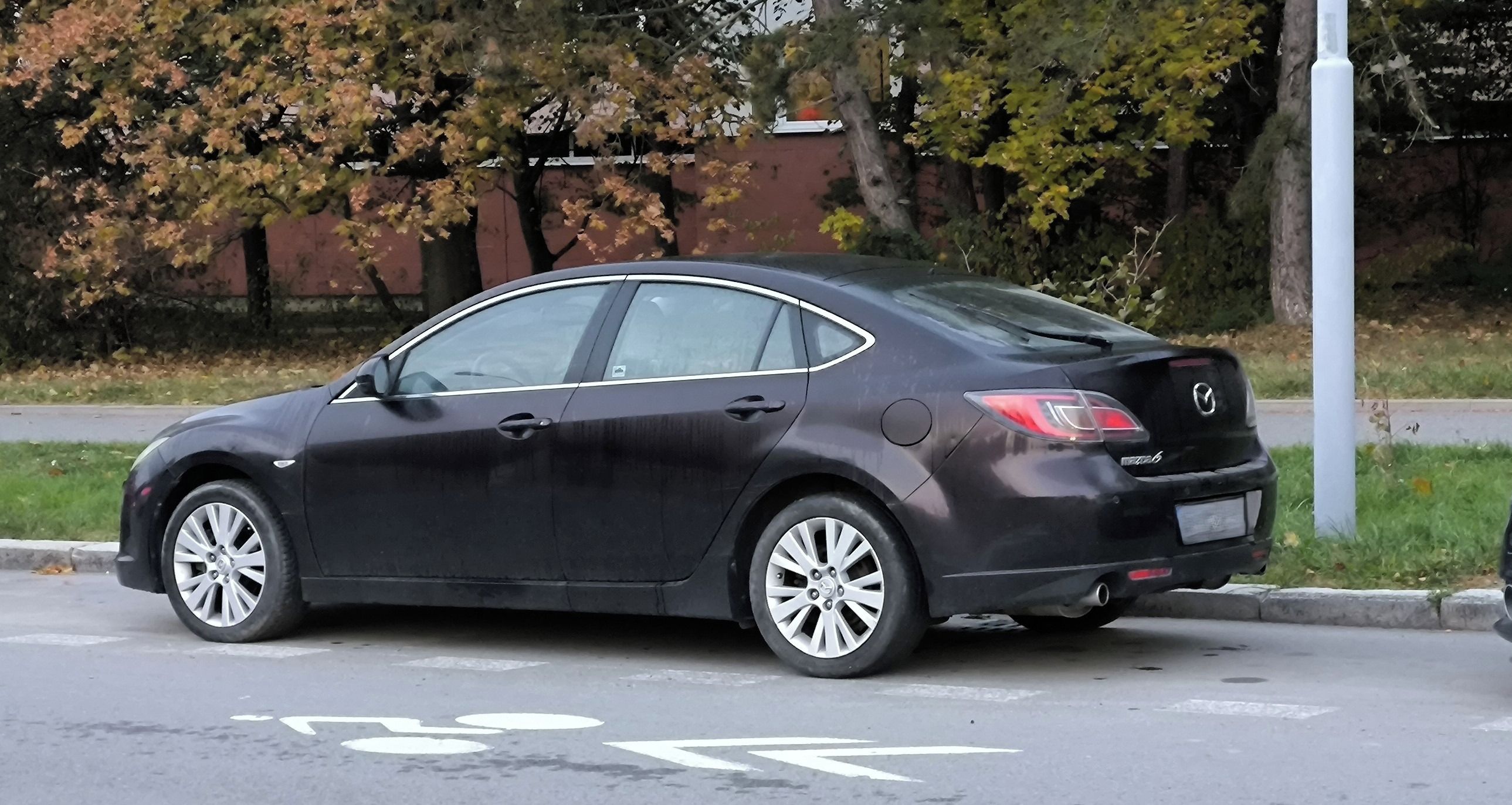 Mazda 6, Mazda 6 2.0 benzín 108kw - fotka 2