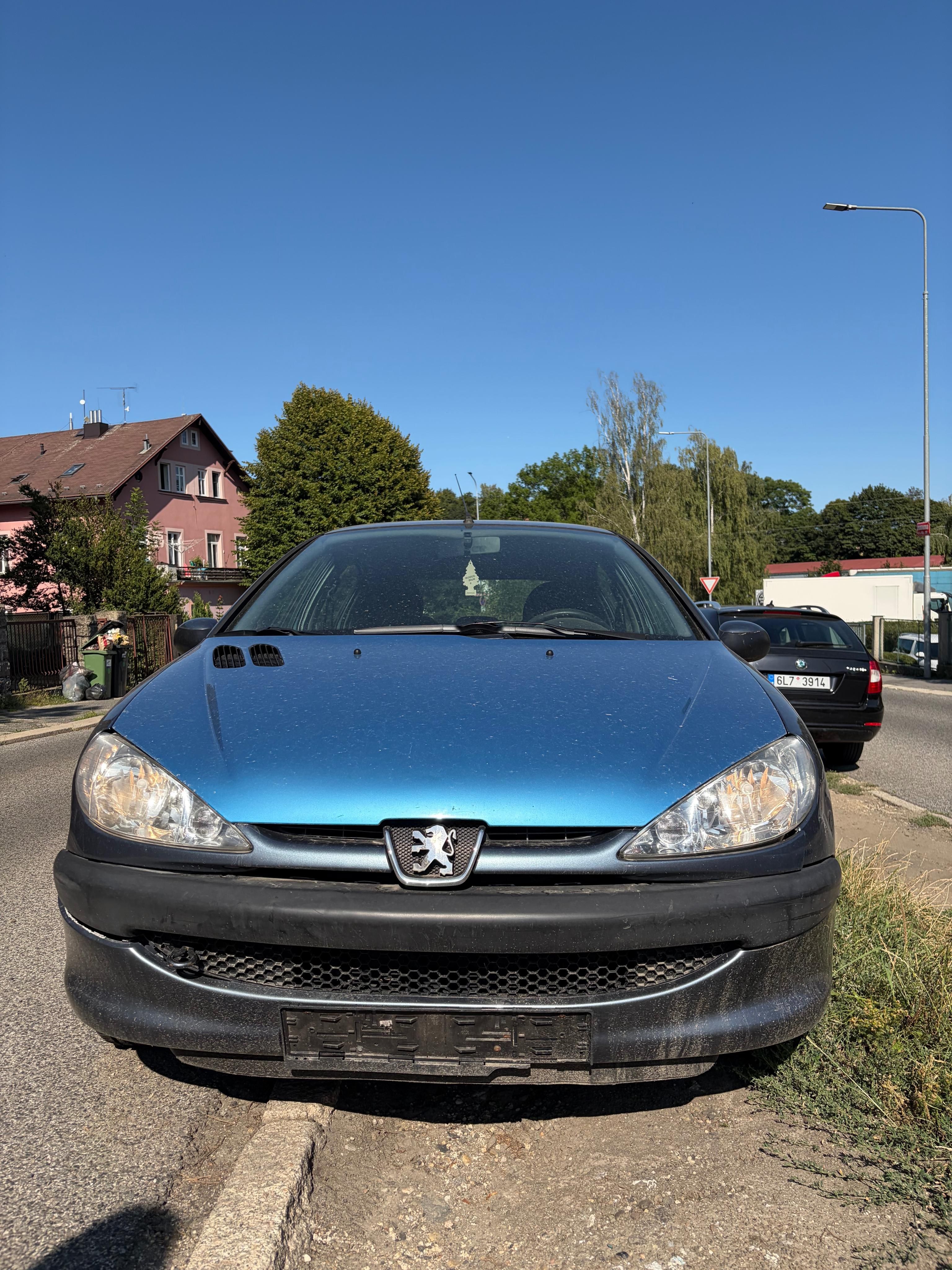 Peugeot 206 - fotka 2