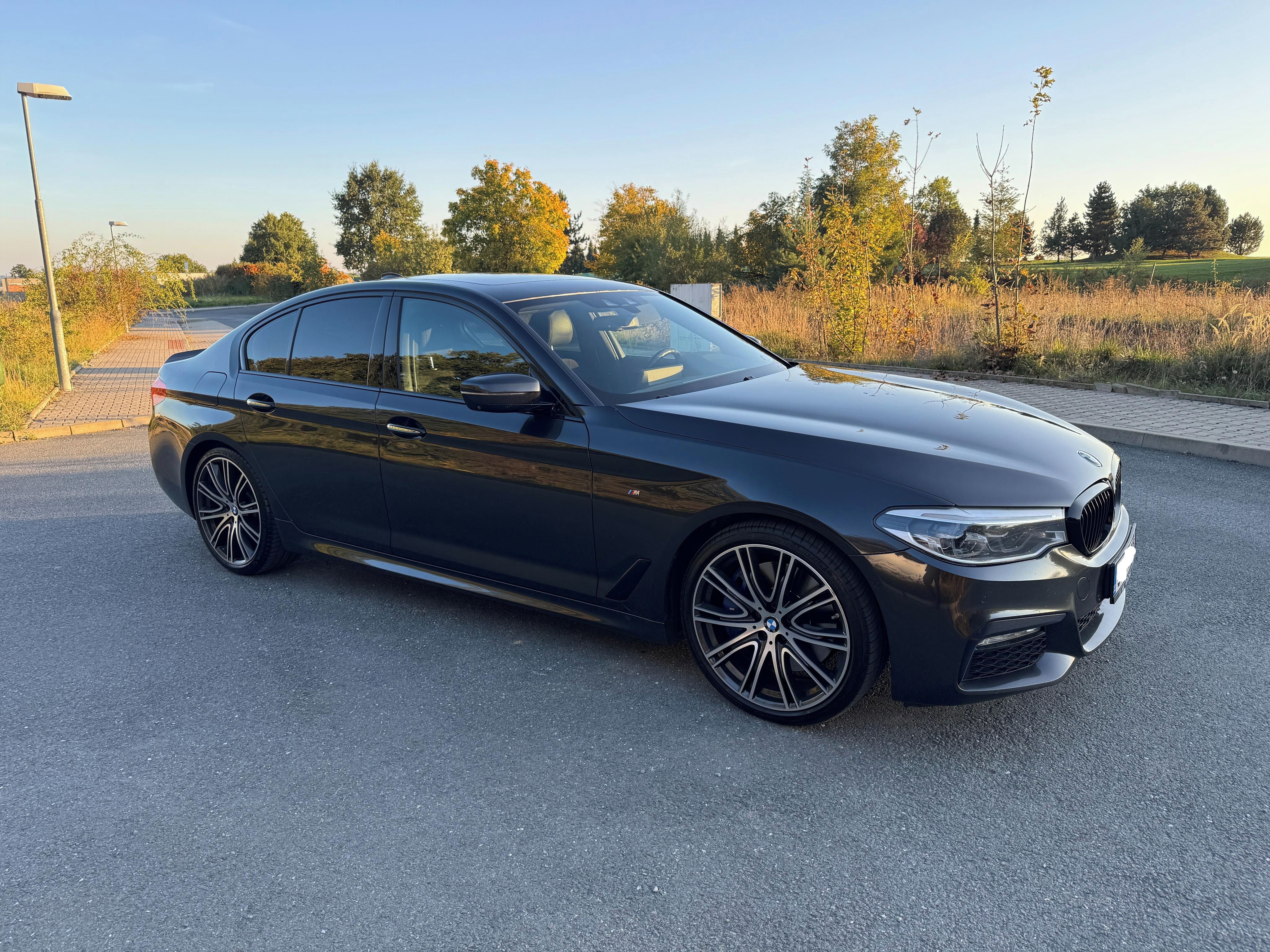 BMW Řada 5, BMW 540i M Performance xDrive - fotka 4