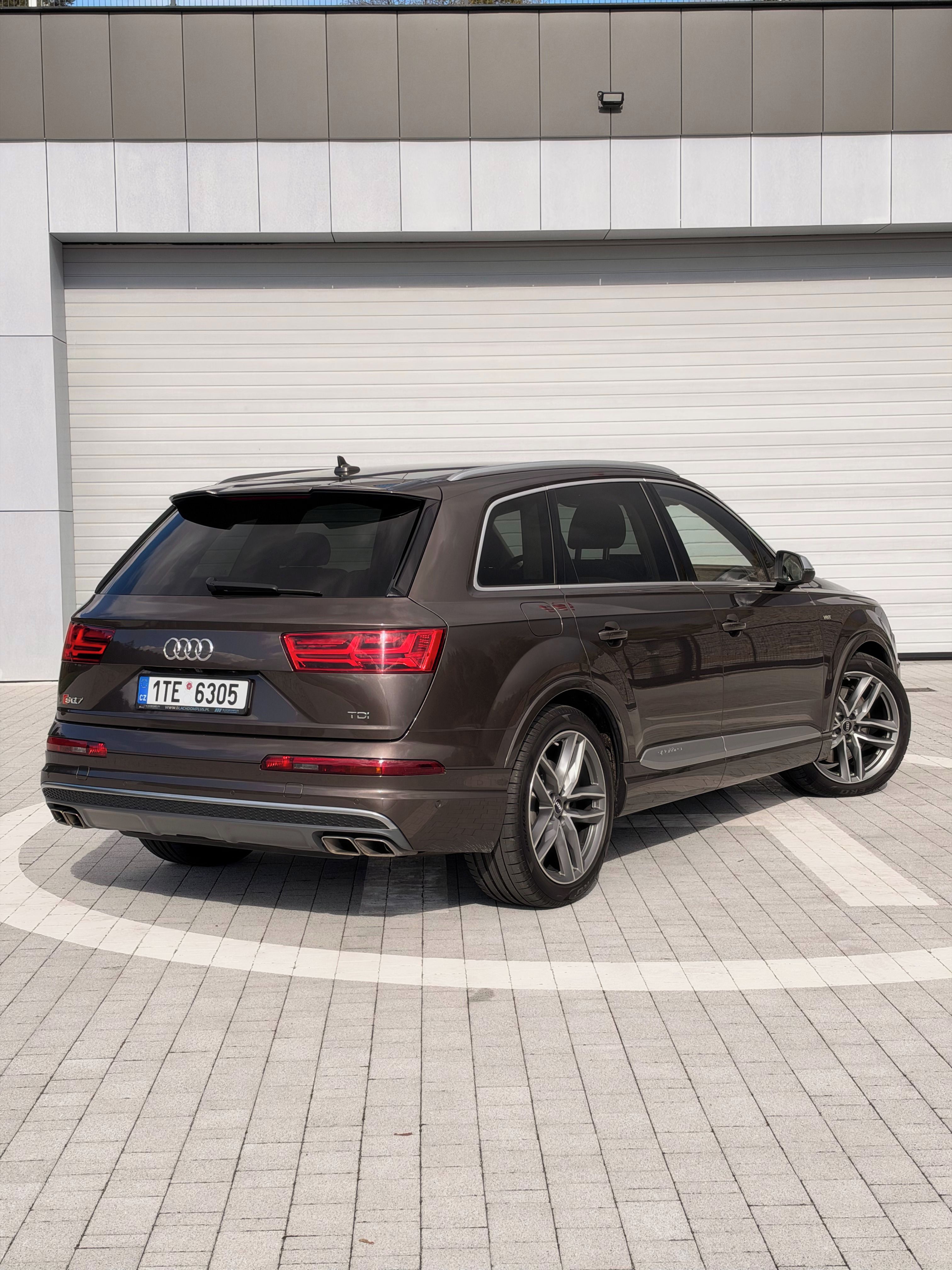 Audi SQ7, AUDI SQ7 4.0 TDI 320kW - fotka 3