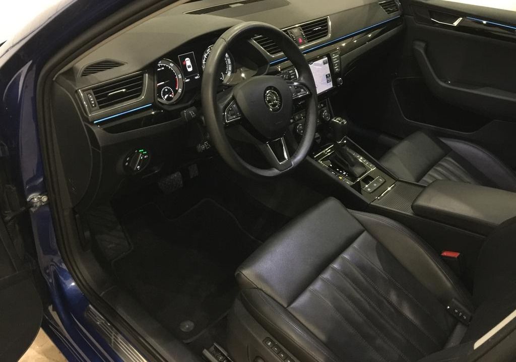 Škoda Superb, 2.0 TDi 4x4 DSG L&K - fotka 3