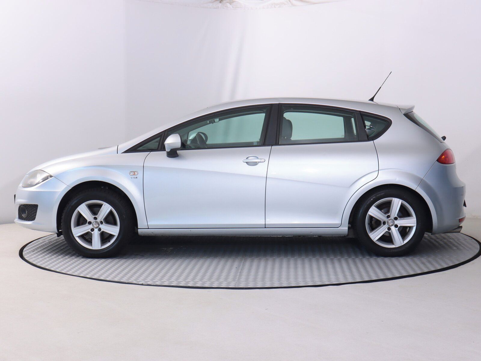Seat Leon, 1.4 TSI, Serv.kniha - fotka 3