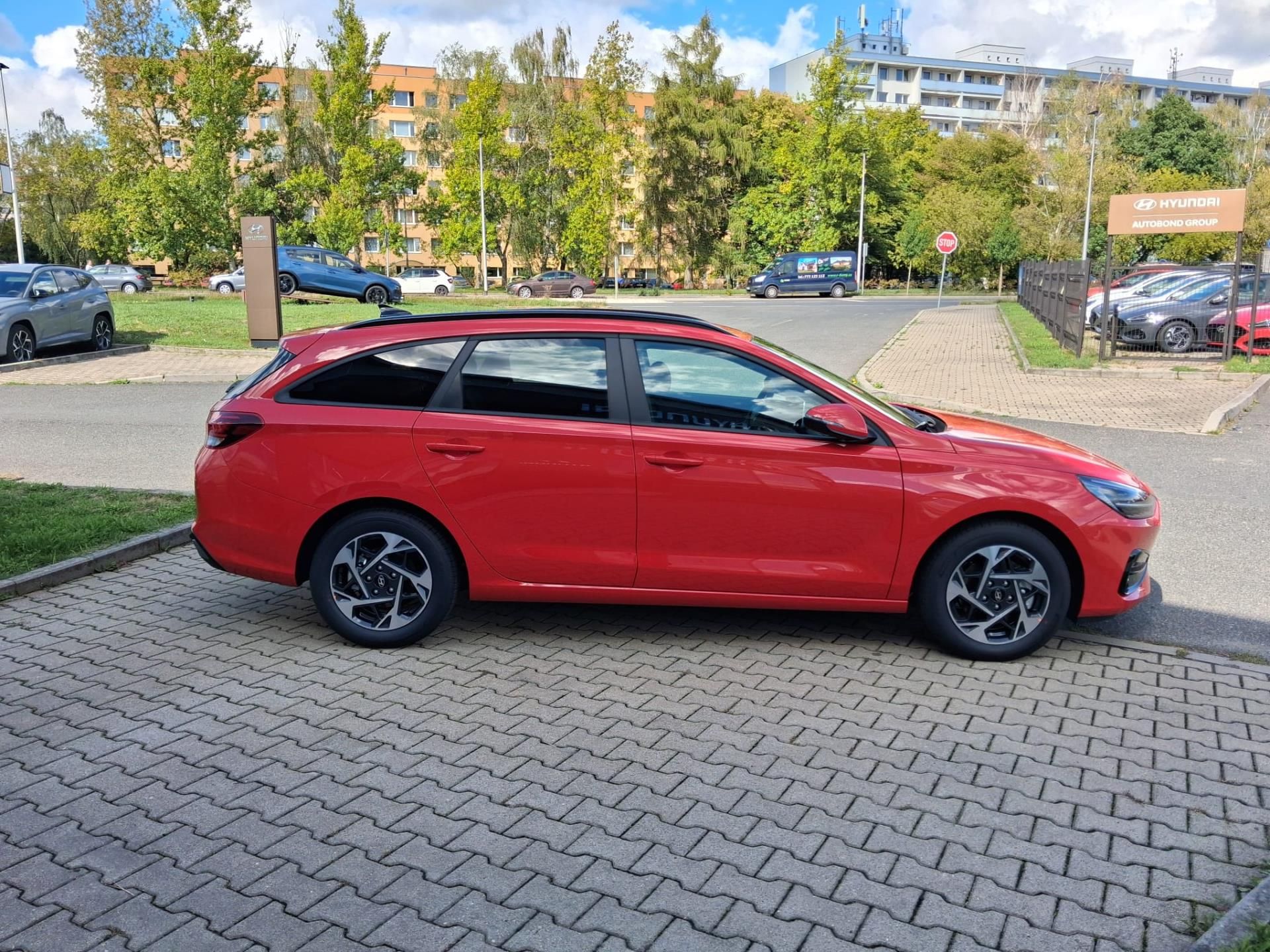 Hyundai i30, 1.6 T-GDi 150k GO Czech! - fotka 3