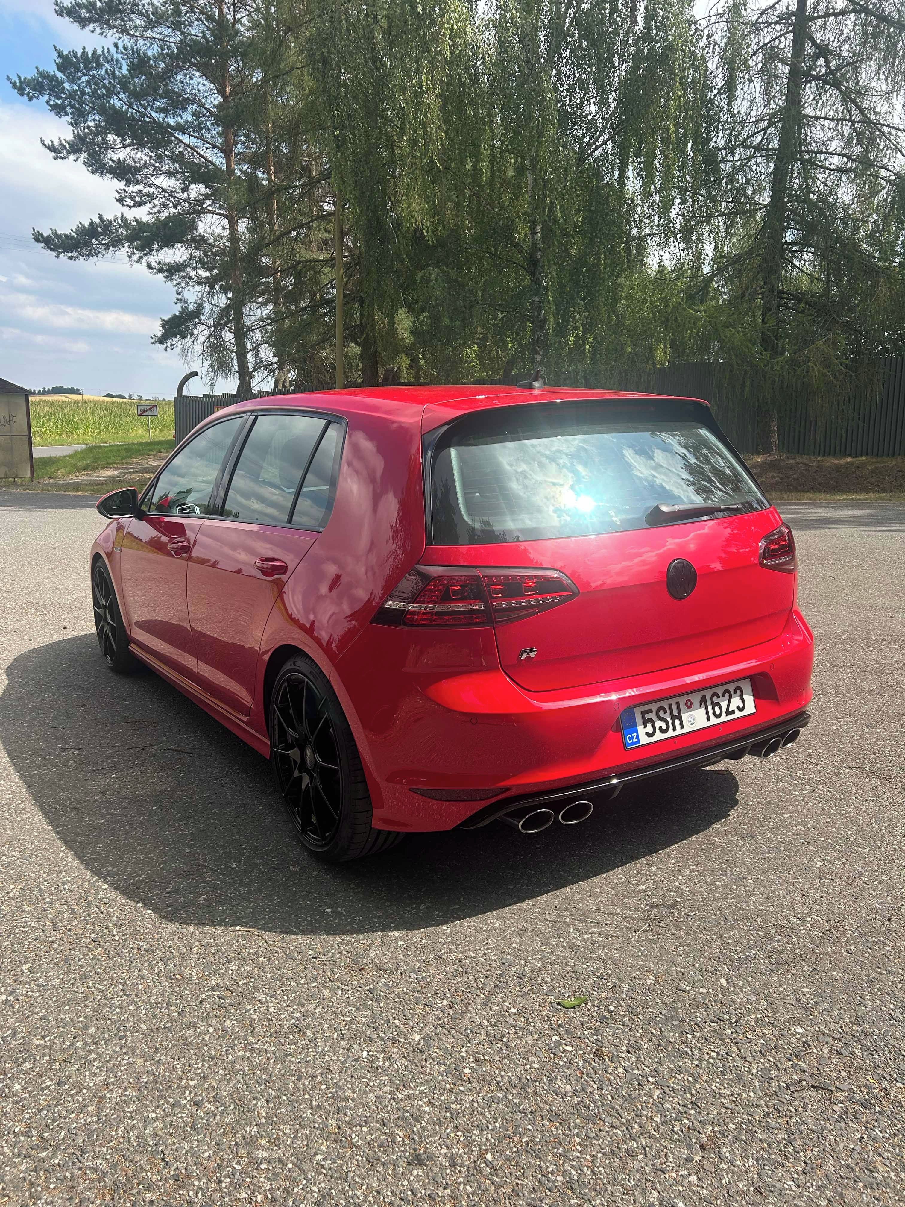 Volkswagen Golf, VW Golf 7 R - fotka 3