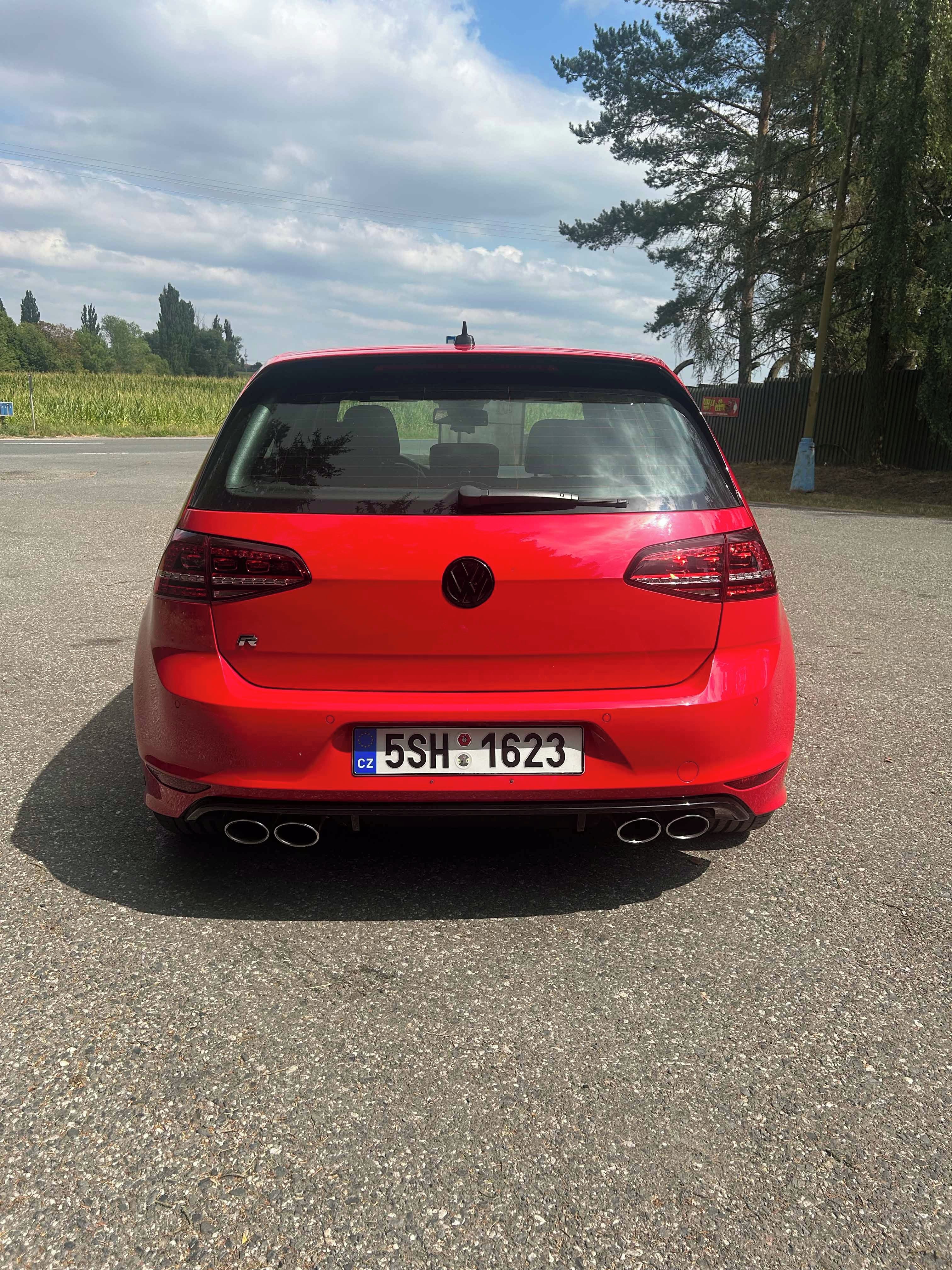 Volkswagen Golf, VW Golf 7 R - fotka 4