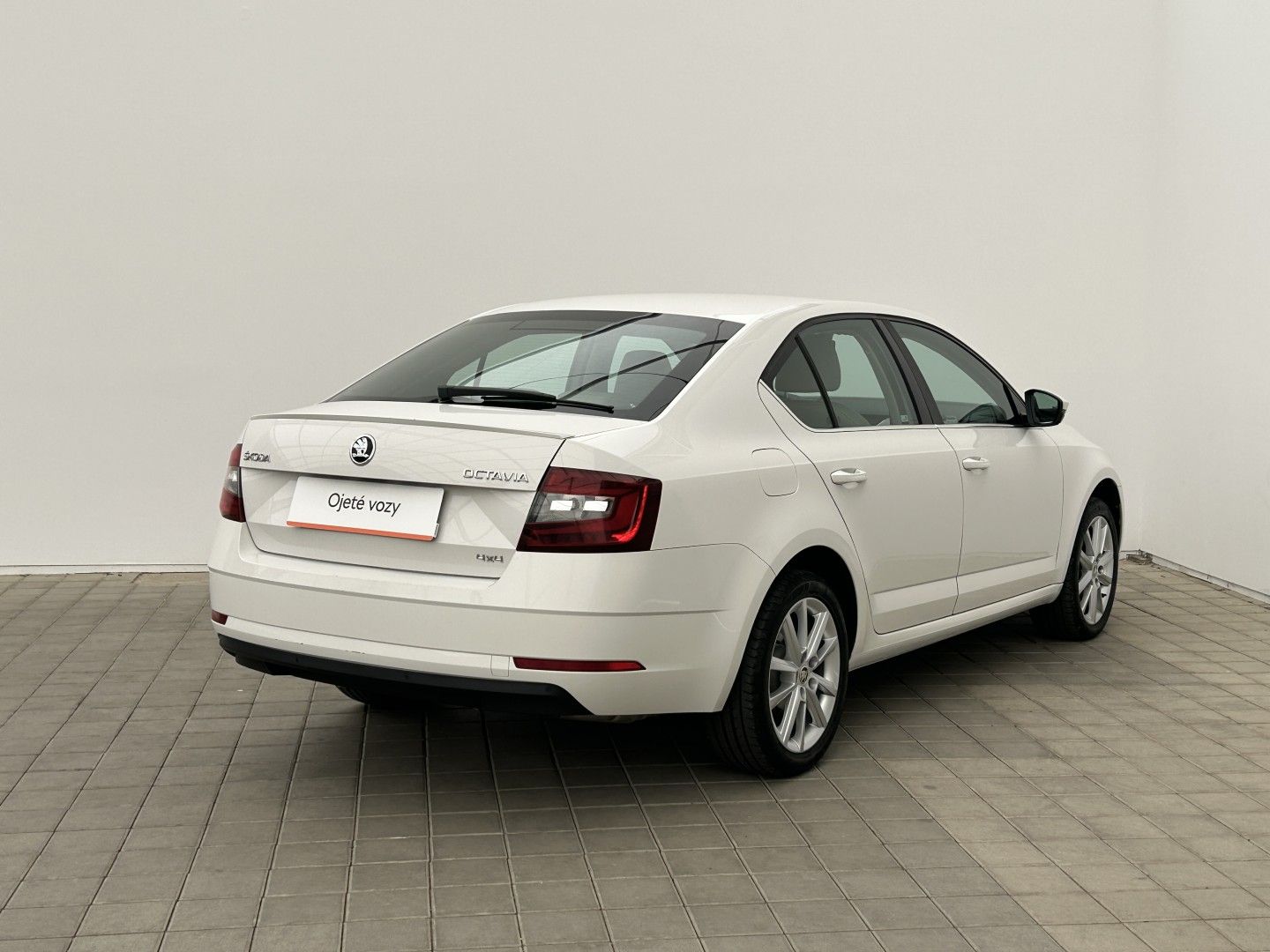 Škoda Octavia, 1.8TSI 132kW 4x4  Style Plus - fotka 2