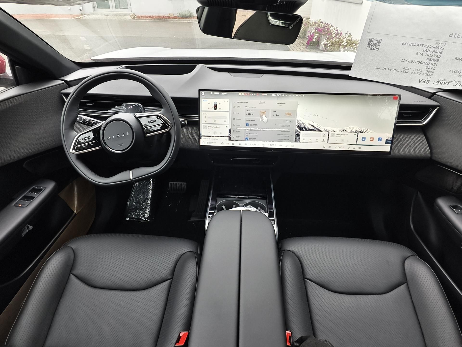 Mazda CX-6e, TAKUMI + dobíjecí karta 30.tis - fotka 5