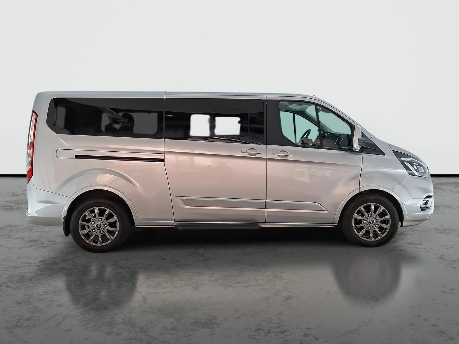 Ford Tourneo Custom, 2.0 EcoBlue, Titanium, Klima - fotka 6