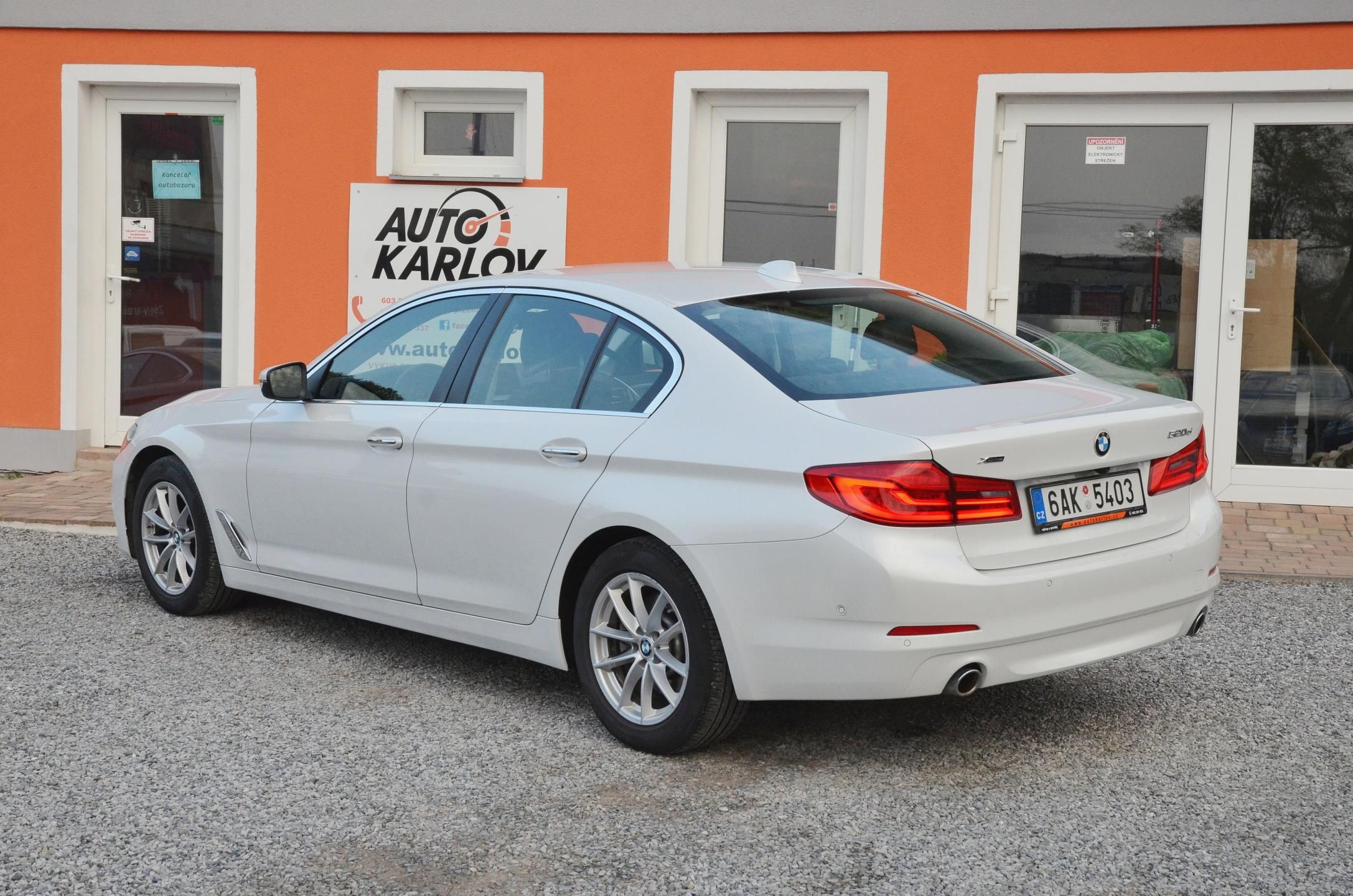 BMW Řada 5, 520d xDrive 140kW / ČR / DPH - fotka 4
