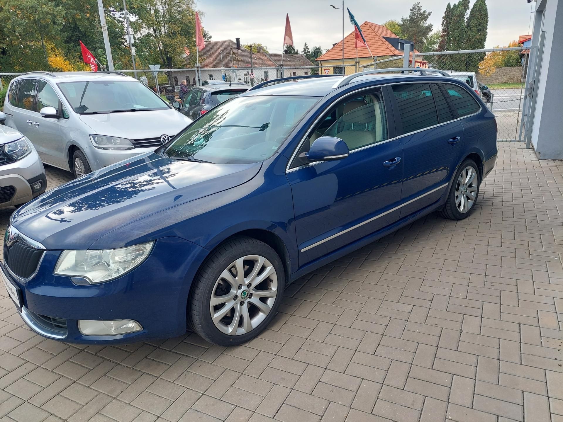 Škoda Superb, Combi 2.0TDi DSG 125kW - fotka 4
