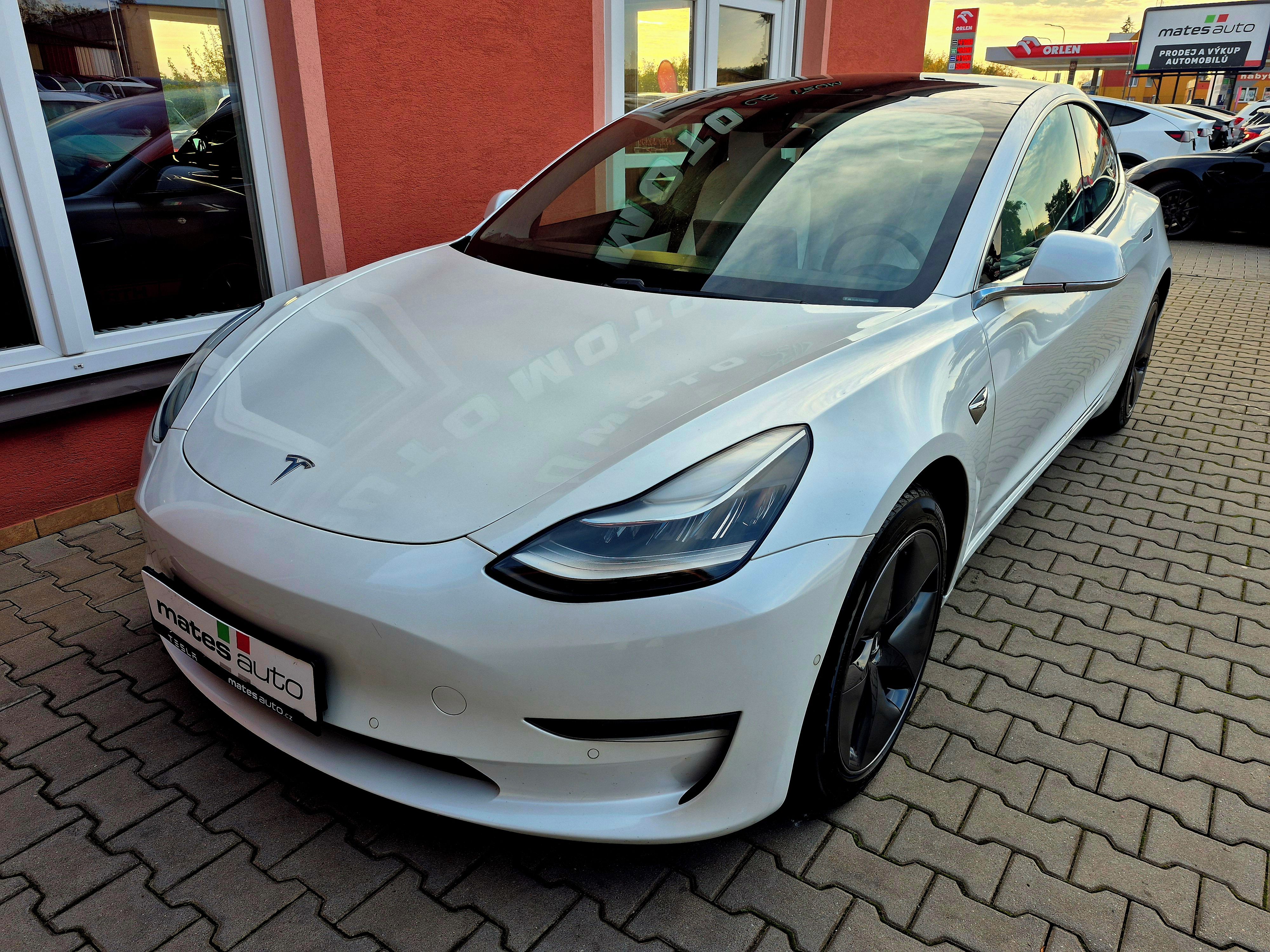 Tesla Model 3, Long Range Dual Motor 350 kW