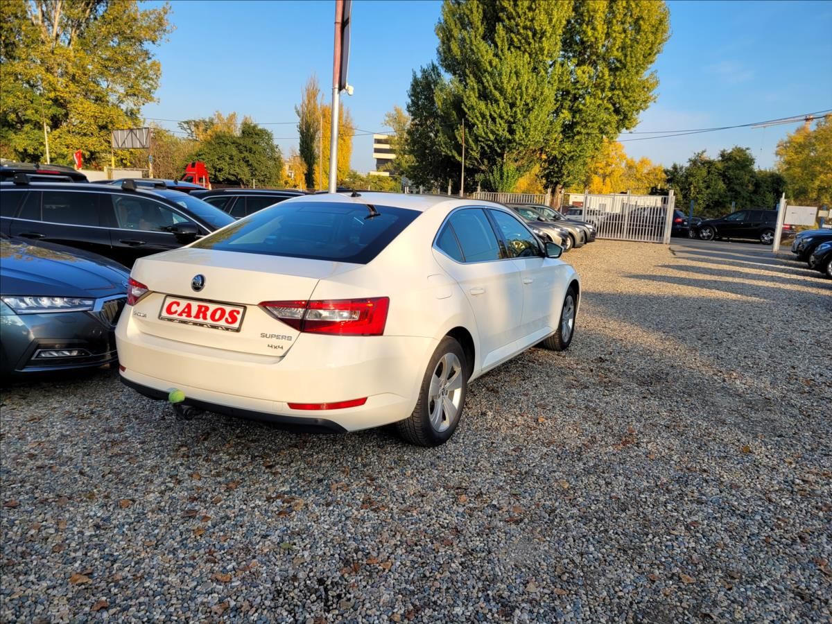 Škoda Superb, 2,0 TDI,140kw,DSG,Panorama - fotka 6