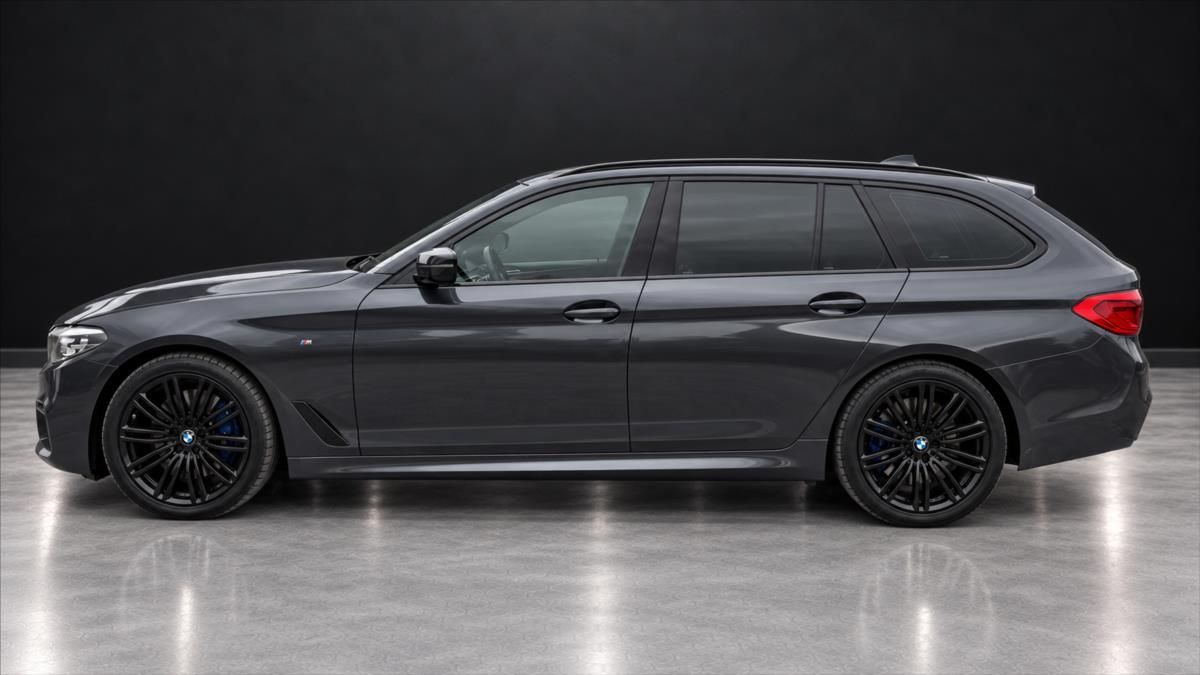 BMW Řada 5, 3,0 530D Touring 195 kW xDrive - fotka 4