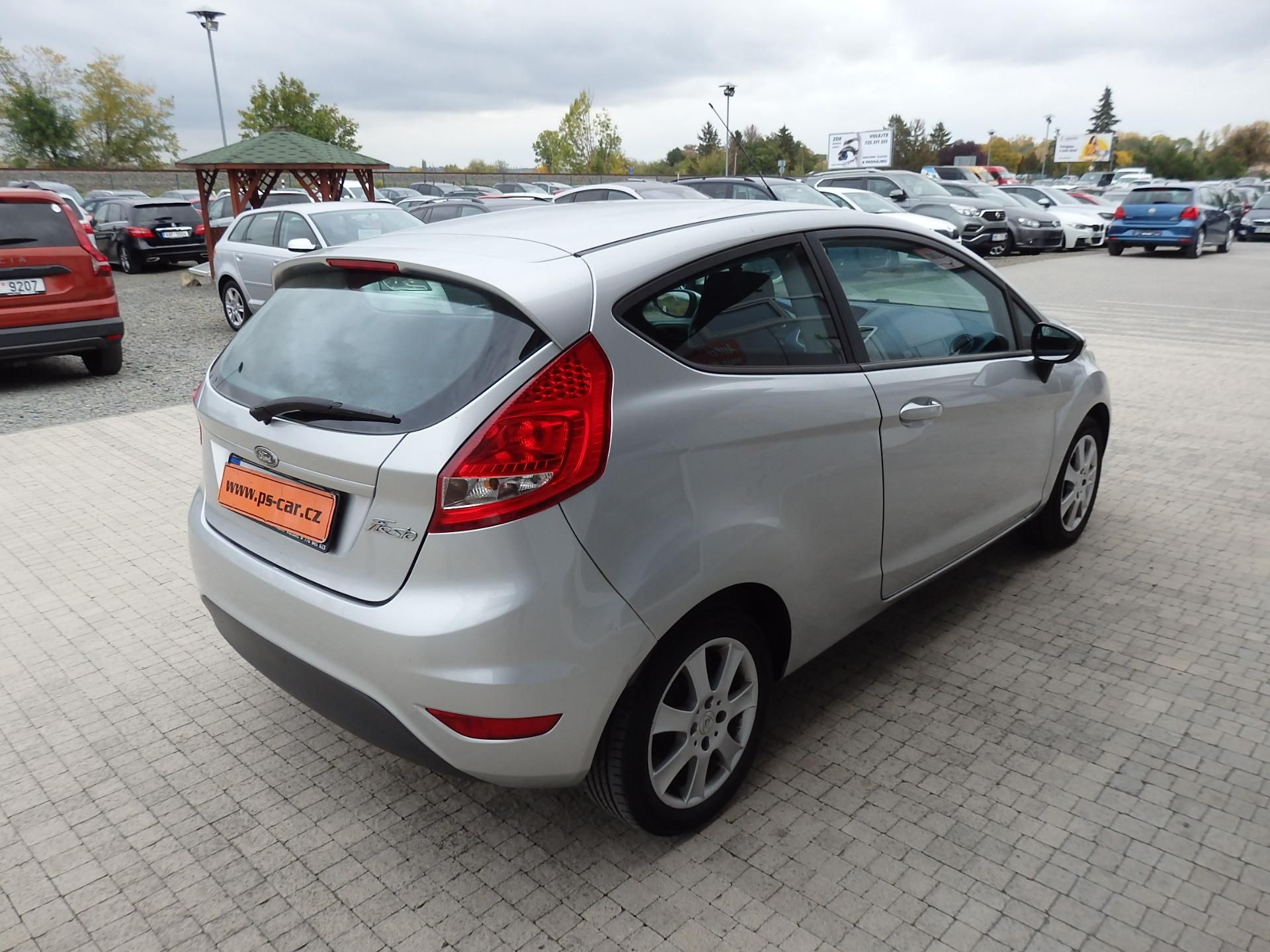 Ford Fiesta, 1.2i ASR, KLIMATIZACE - fotka 4