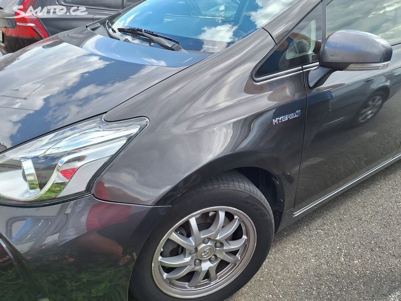 Toyota Prius, TOYOTA PRIUS + 1.8 , 123 koní