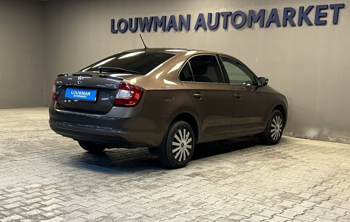 Škoda Rapid, 1,0 TSI Ambition Plus - fotka 2