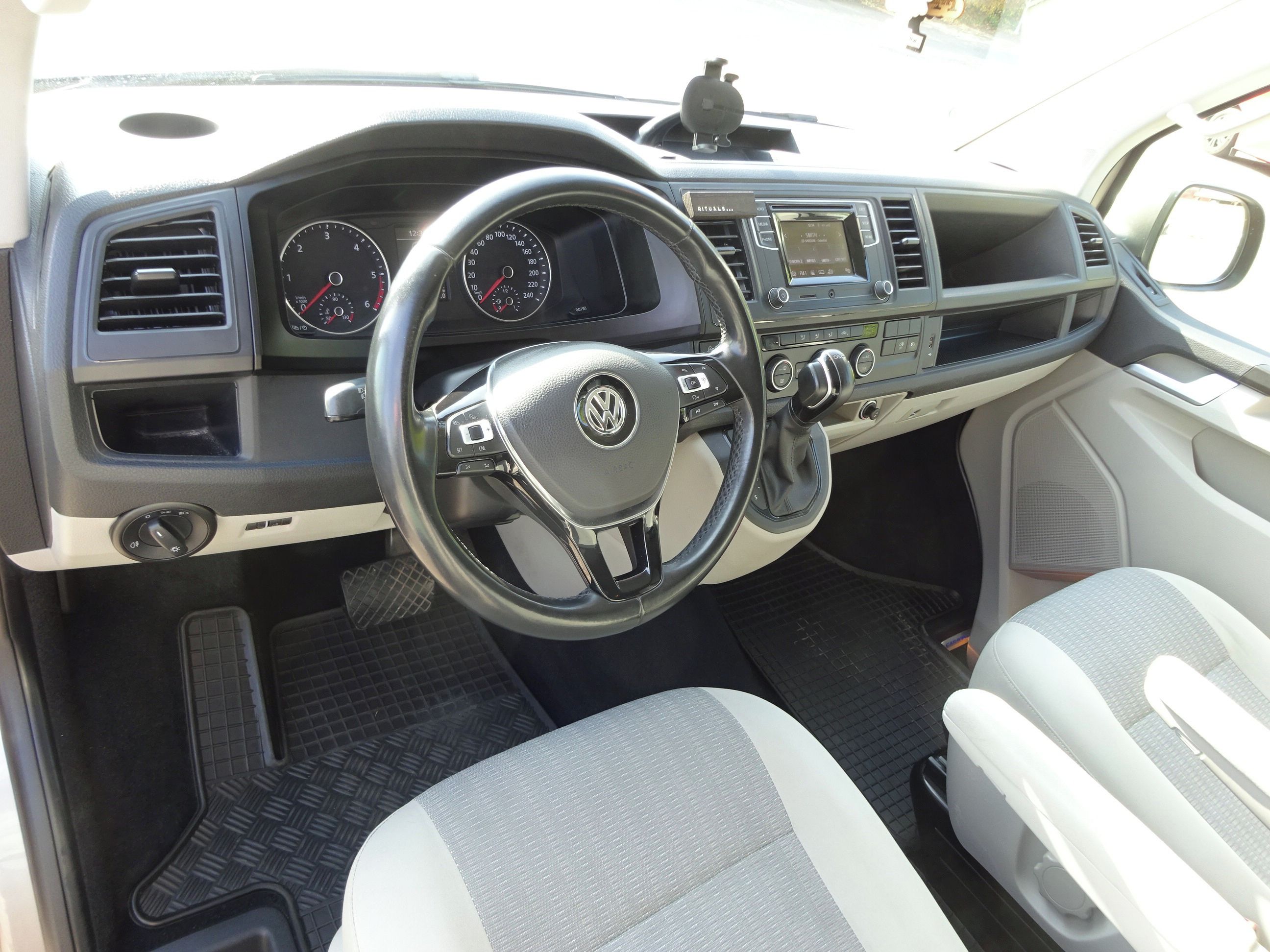 Volkswagen Caravelle, 2.0 TDI (110 KW) 1.Majitel DPH - fotka 5