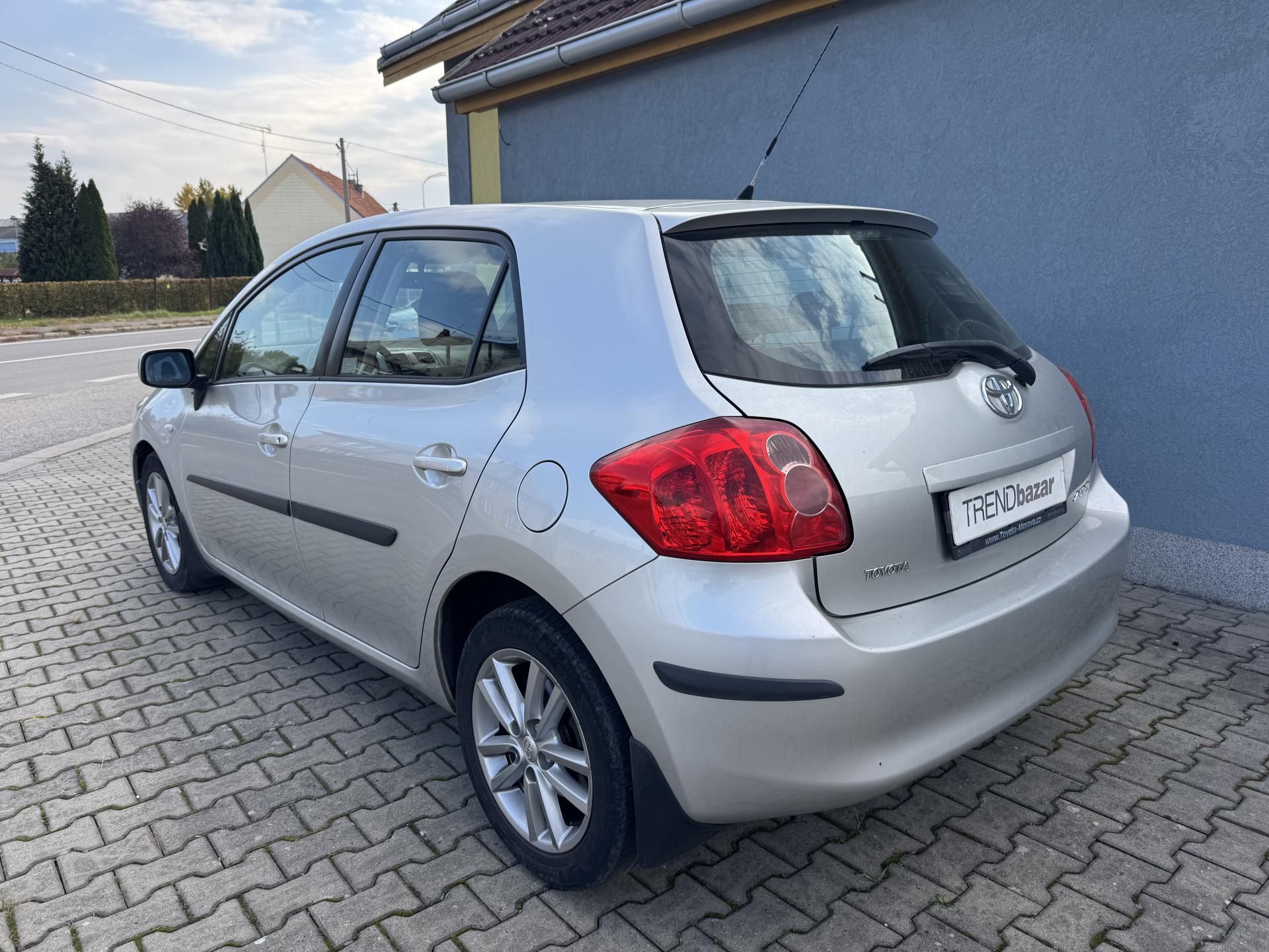 Toyota Auris, 1,6VVT-i EXCLUSIVE, ČR - fotka 5