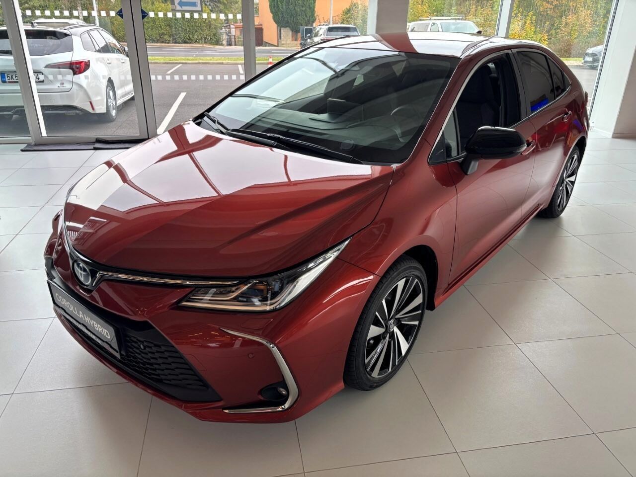 Toyota Corolla, 1,8 HEV Style SD - fotka 3