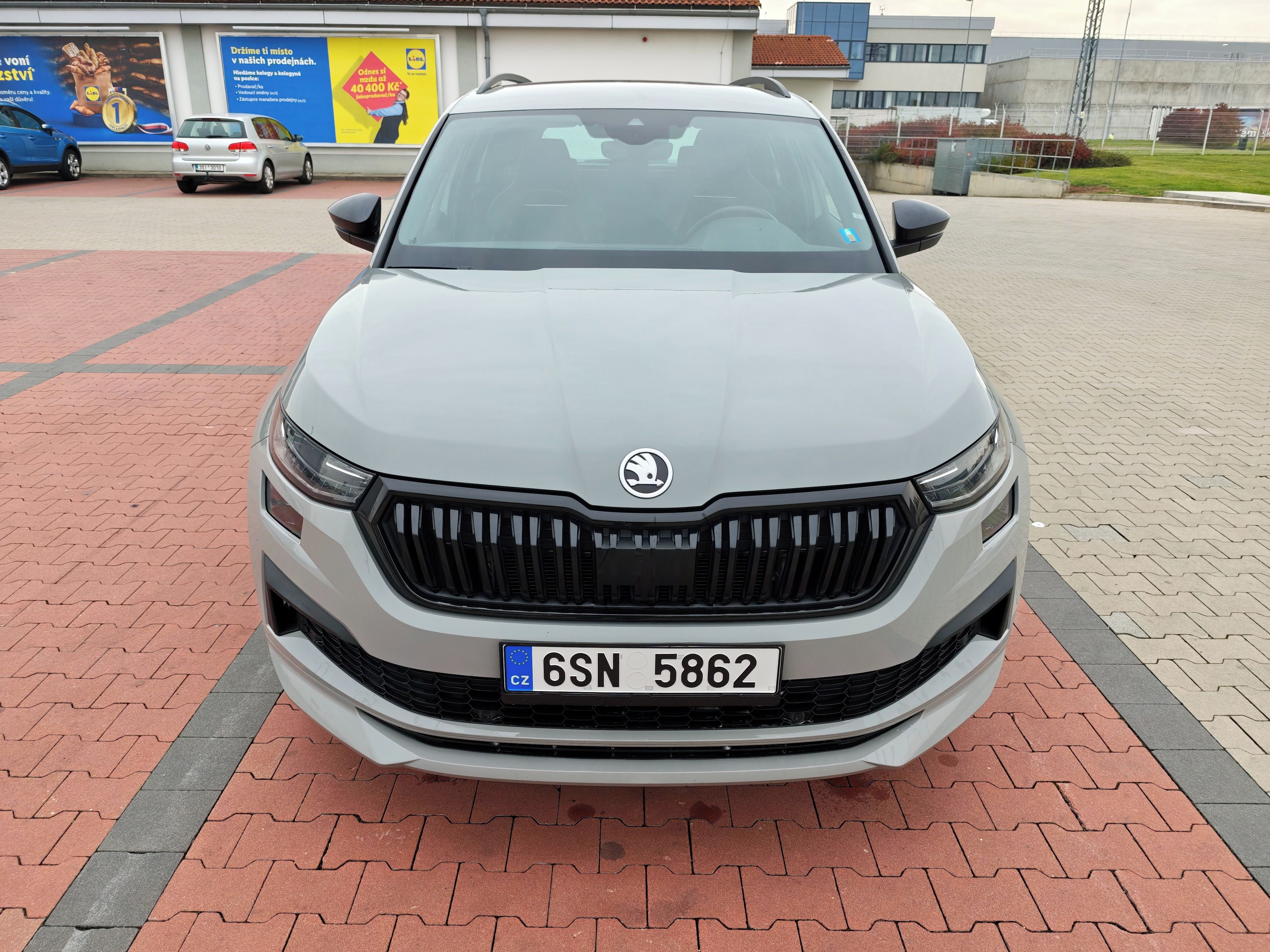 Škoda Kodiaq, Sportline 1.5 TSI, automat - fotka 5