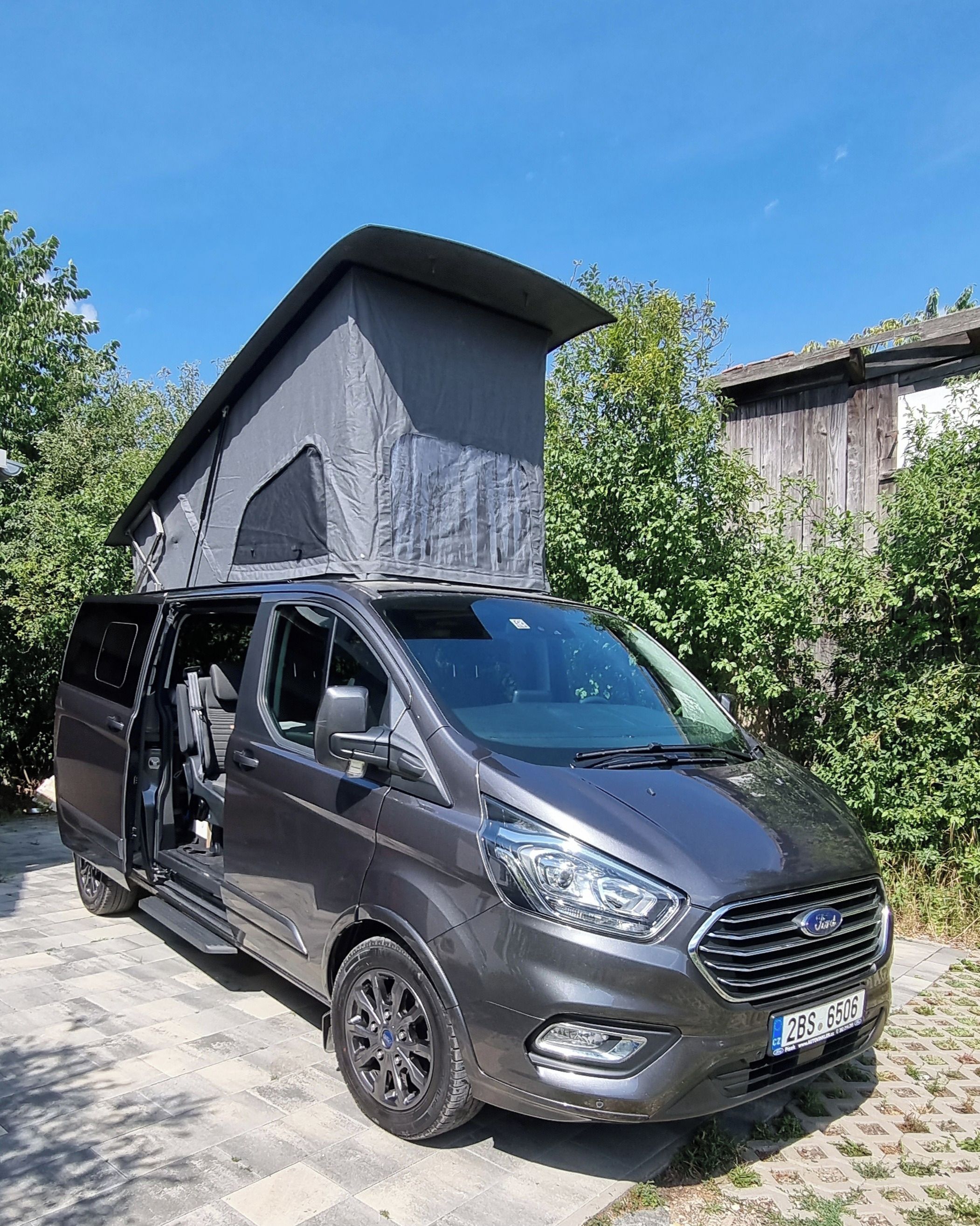 Ford Tourneo Custom, FORD Turneo Custom - obytný