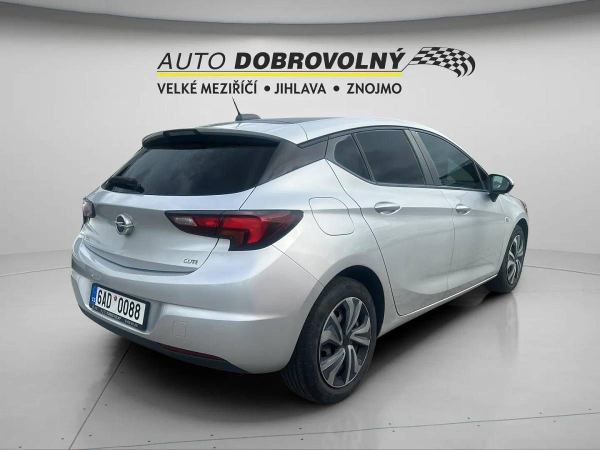 Opel Astra, K 5DR Enjoy B16DTE 81kW MT6/00 - fotka 2