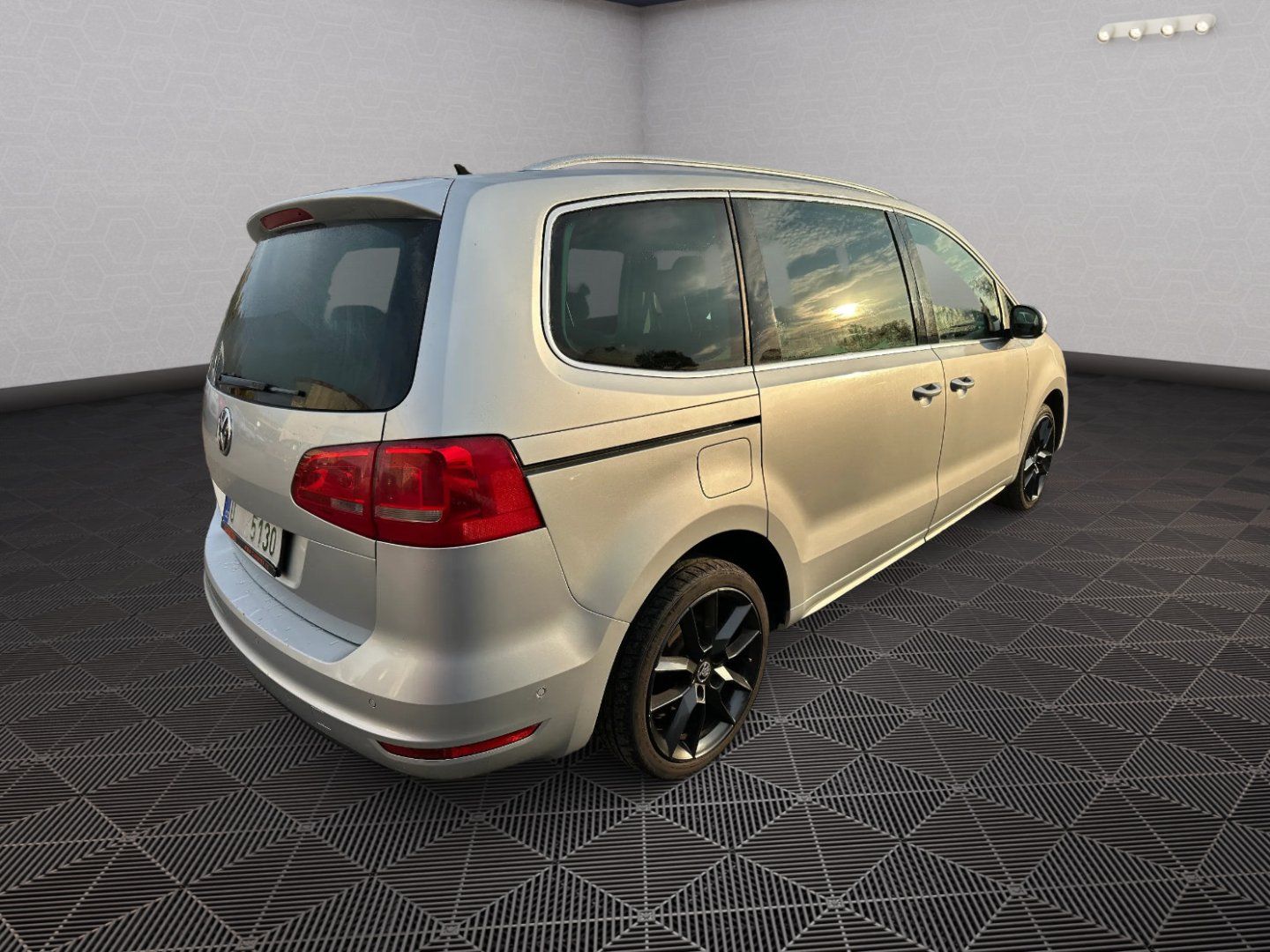 Volkswagen Sharan, 2.0Tdi 125kw DSG Highline - fotka 6