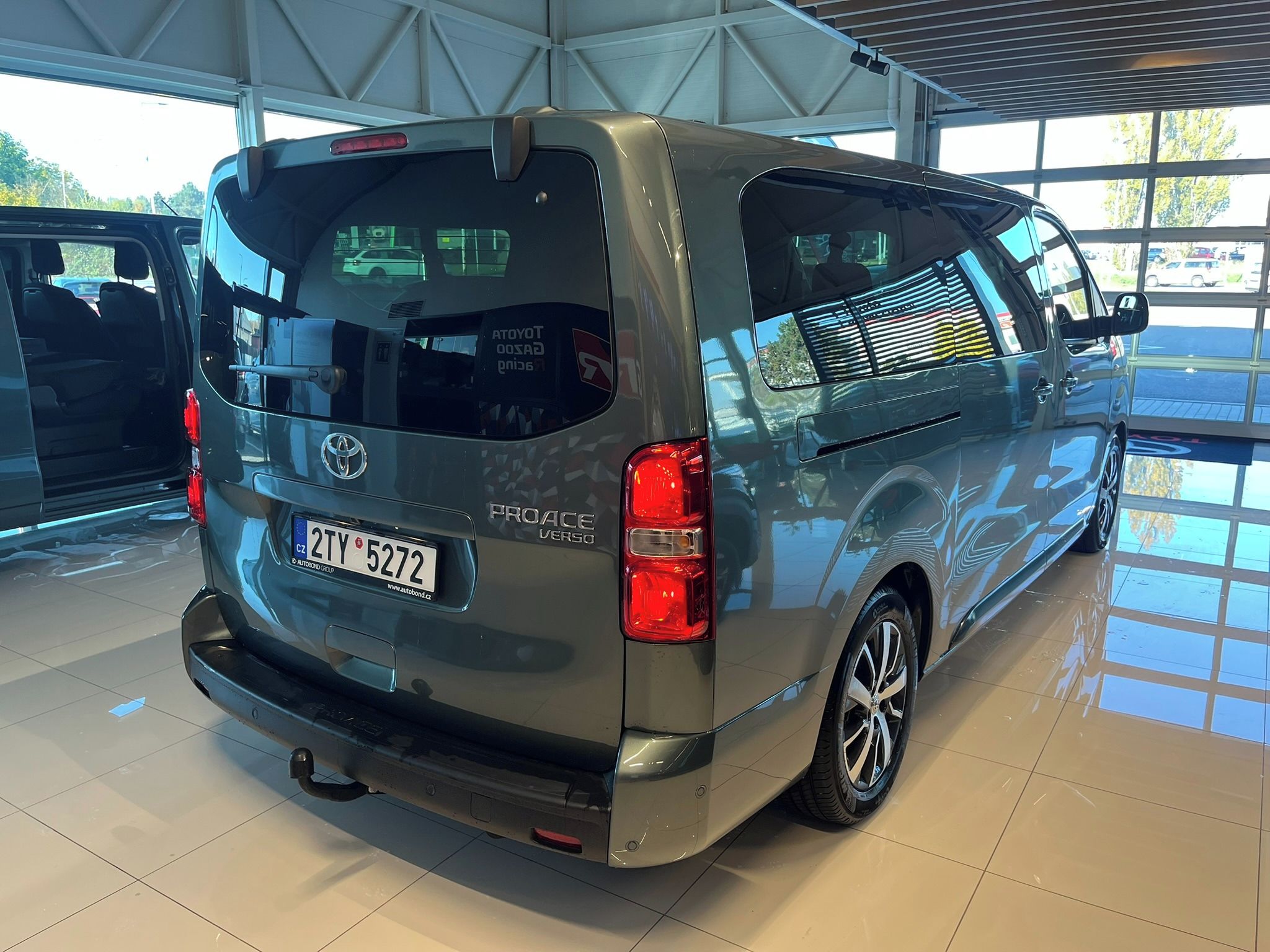 Toyota Proace Verso, 2.2D 8AT L2 VIP | TAŽNÉ - fotka 5
