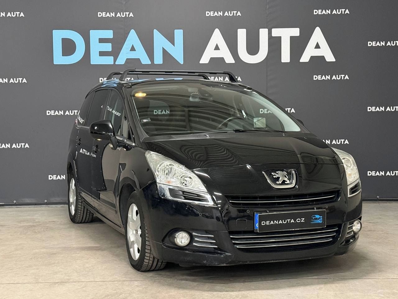 Peugeot 5008, 2.0d 110kw Serviska Výbava - fotka 2