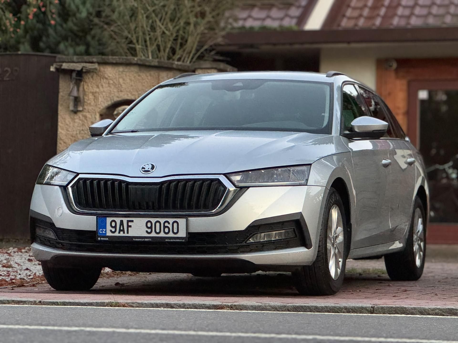 Škoda Octavia, 1.5TSi 1.MAJ ČR NEBOURÁNO!!! - fotka 3