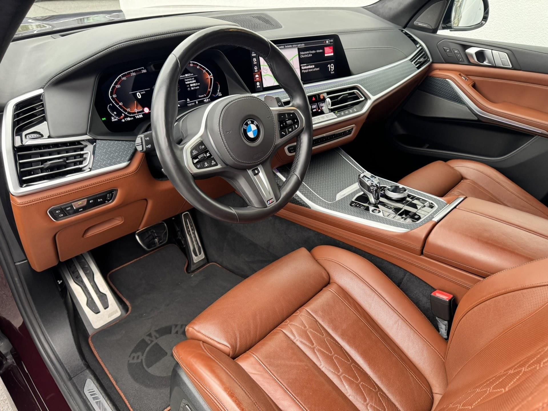 BMW X7, X7 xDrive40d Mpaket - fotka 5