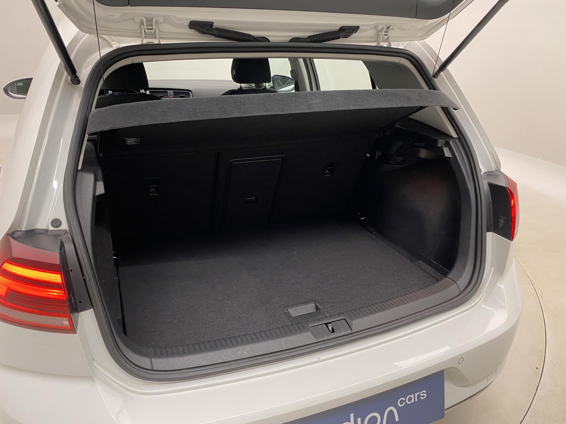 Volkswagen Golf, 1.6TDI 85kW CZ - fotka 6