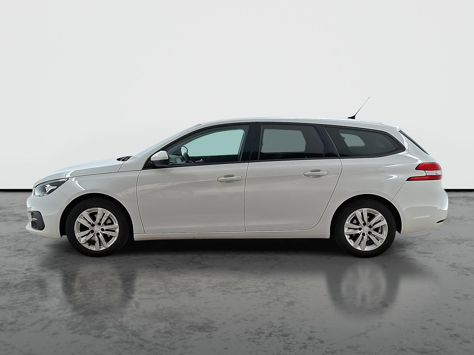 Peugeot 308, 1.5 BlueHDi - fotka 3