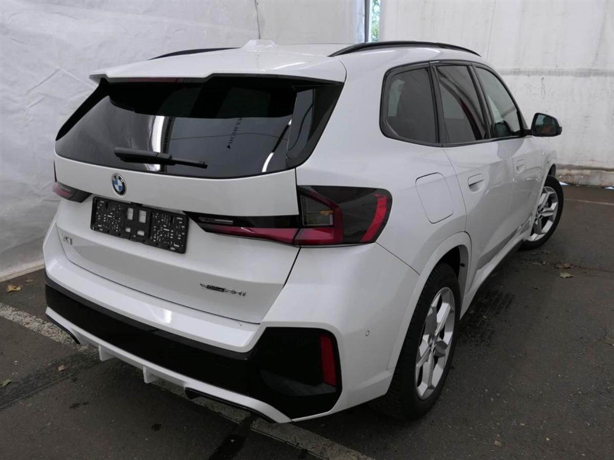 BMW X1, sDrive20i - fotka 2