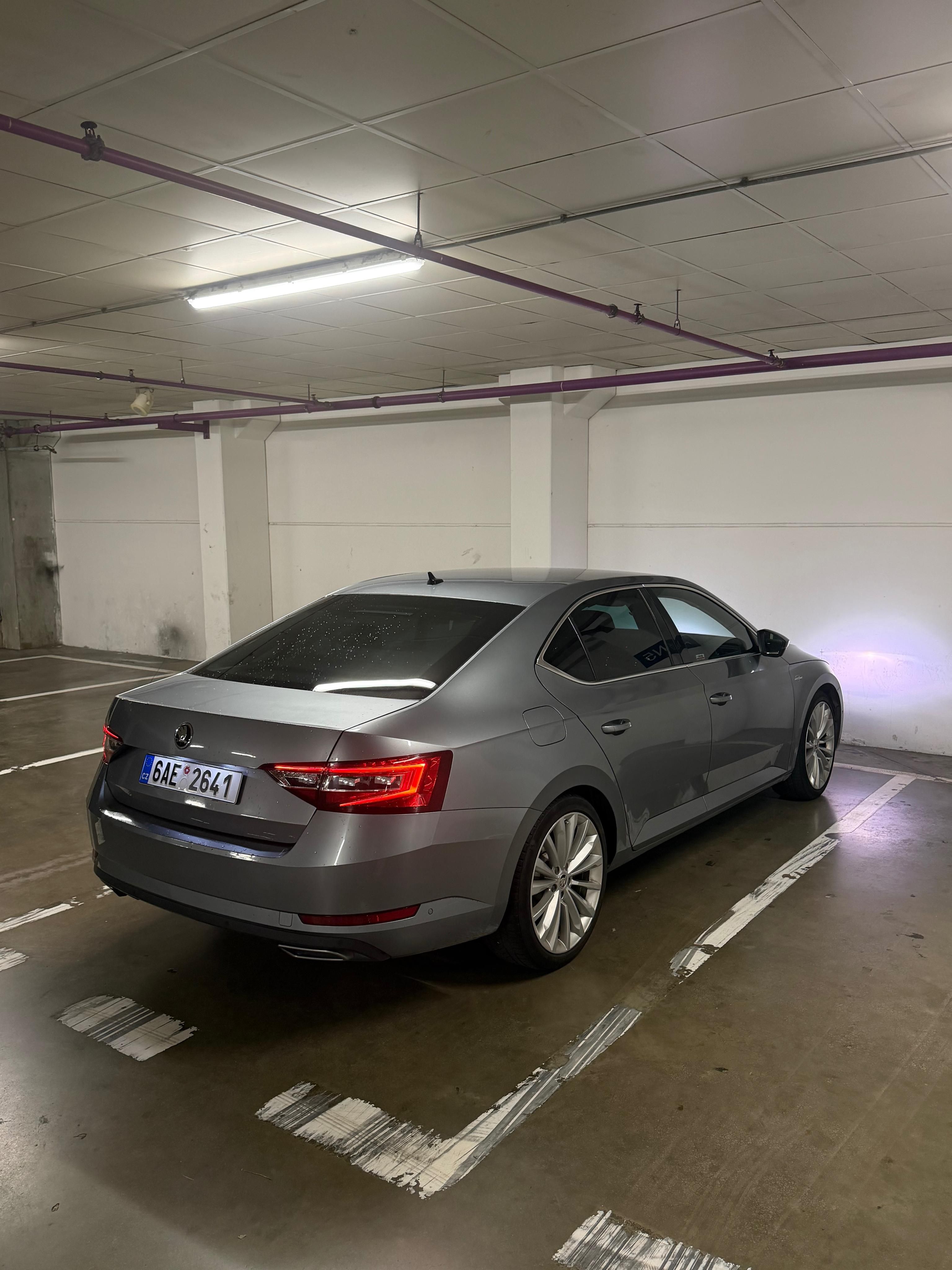 Škoda Superb, Škoda Superb L&K 2.0TDI 140KW - fotka 3