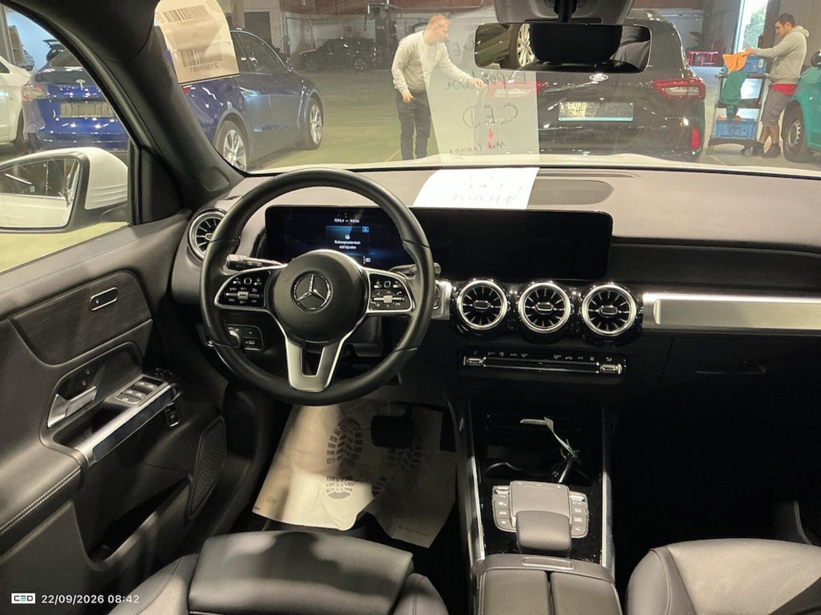 Mercedes-Benz EQB, EQB 300 4MATIC, 4X4, Automat - fotka 3