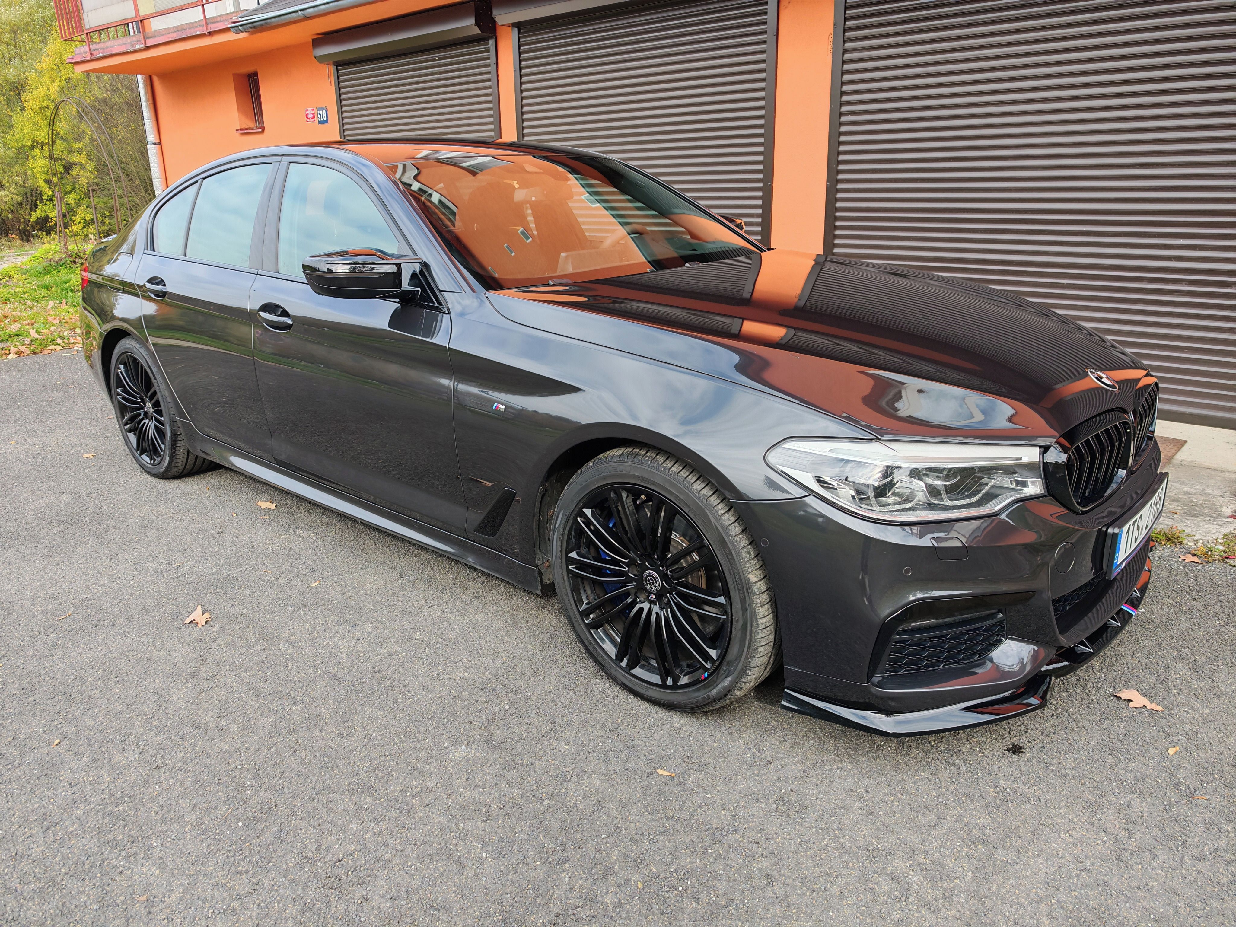 BMW Řada 5, 540d 295kW TOP stav X-drive - fotka 3