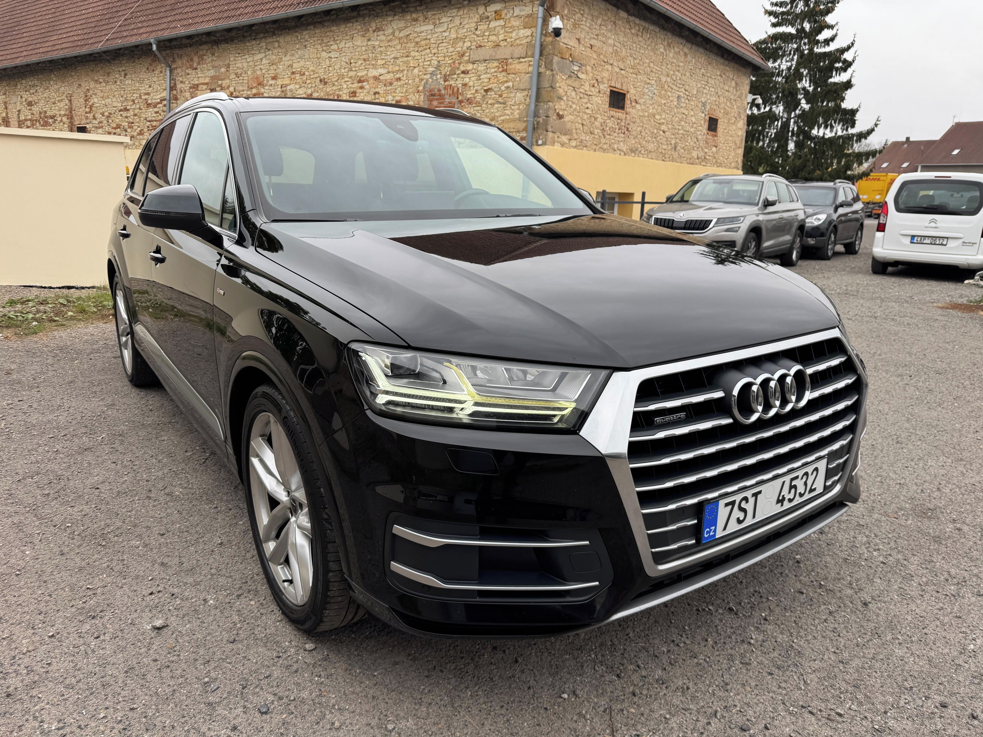 Audi Q7, 3.0 TDI 200KW Quattro S-LINE