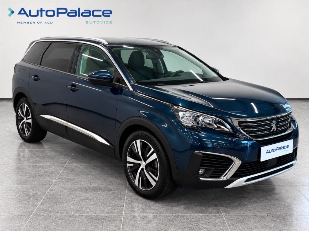 Peugeot 5008, 1,6 7 míst/Tažné/Aut/Navi - fotka 3
