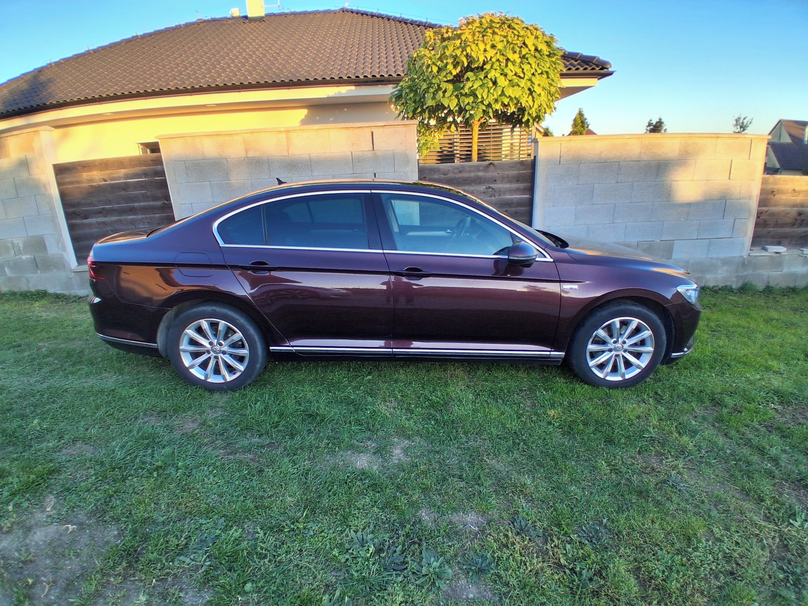 Volkswagen Passat, 2.TDI TOP výbava - fotka 3