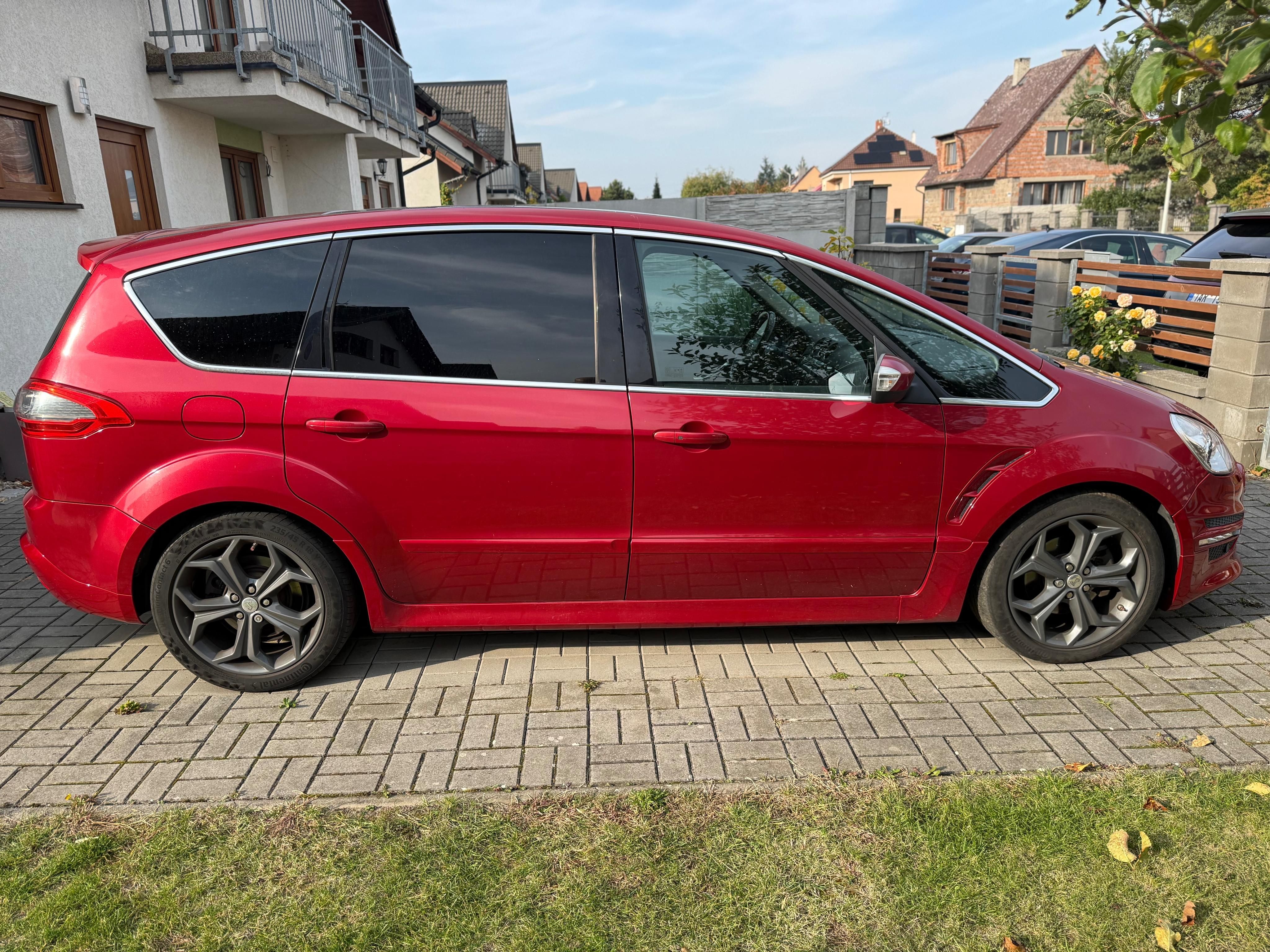 Ford S-MAX, 2.2 TDCi/147 kW TITANIUM S - fotka 4