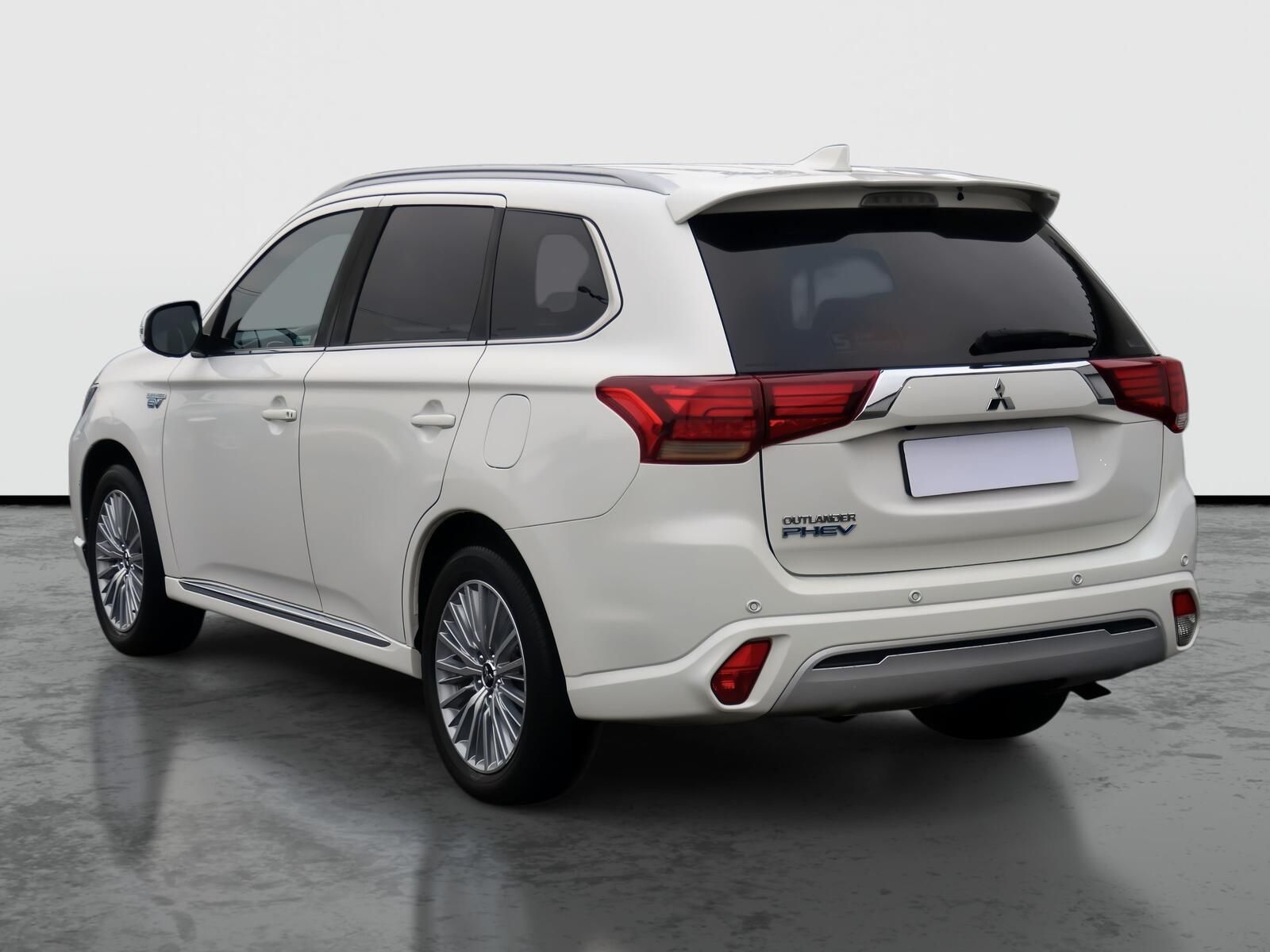 Mitsubishi Outlander, 2.4 PHEV, Instyle, 4X4 - fotka 4