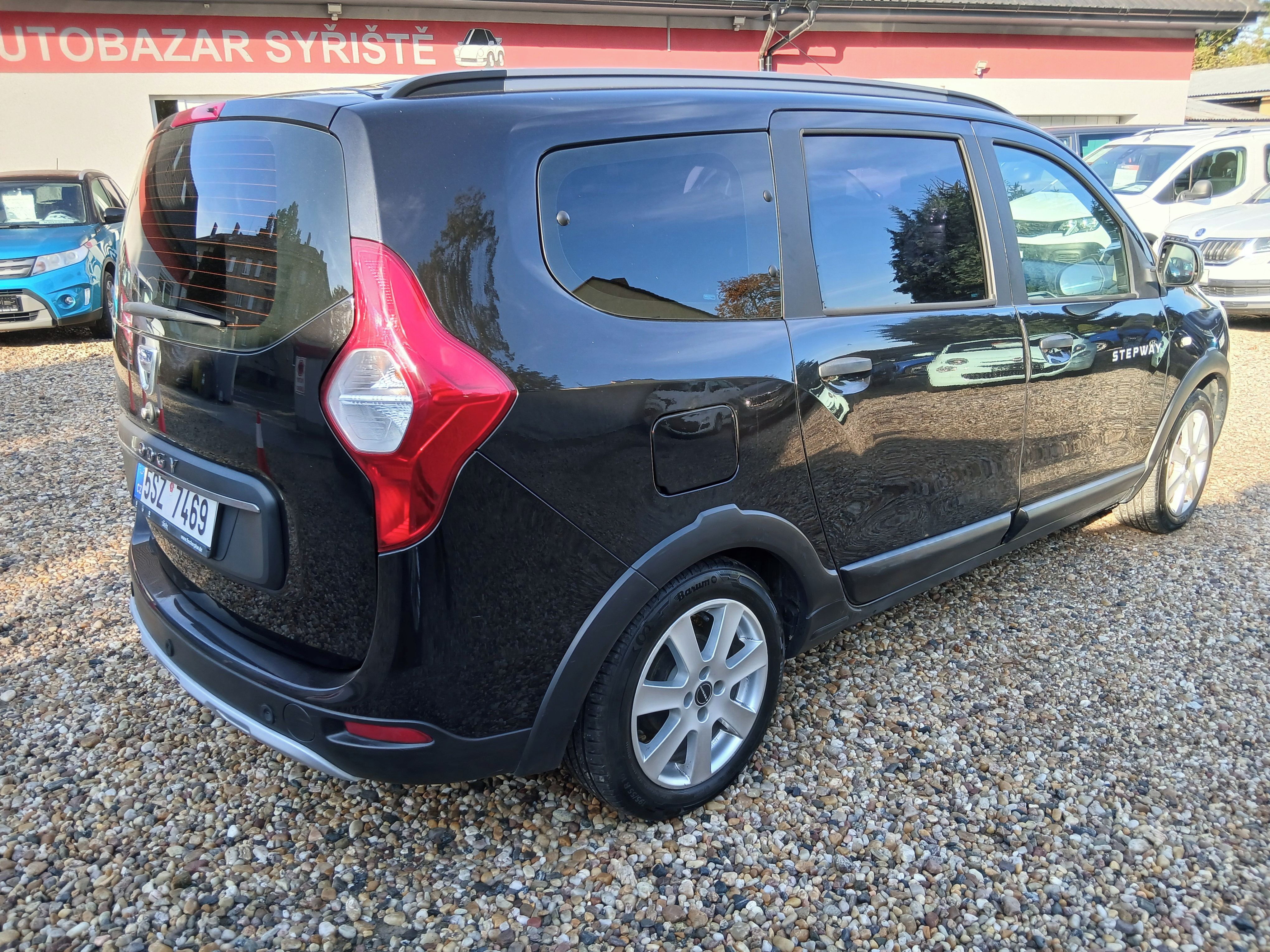 Dacia Lodgy, 1.2i 85KW 7Míst, Stepway - fotka 5
