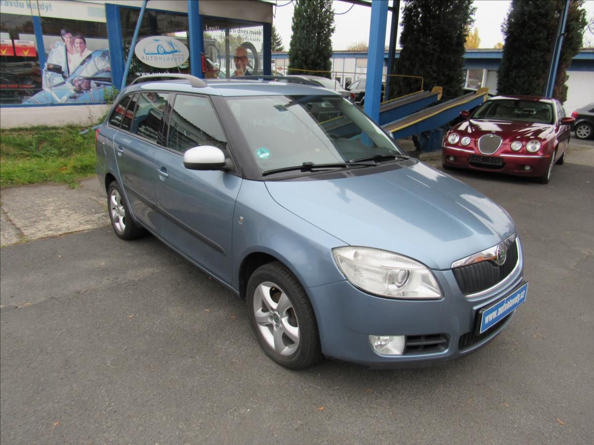 Škoda Fabia, 1,6 i 77kW Combi Ambiente - fotka 3