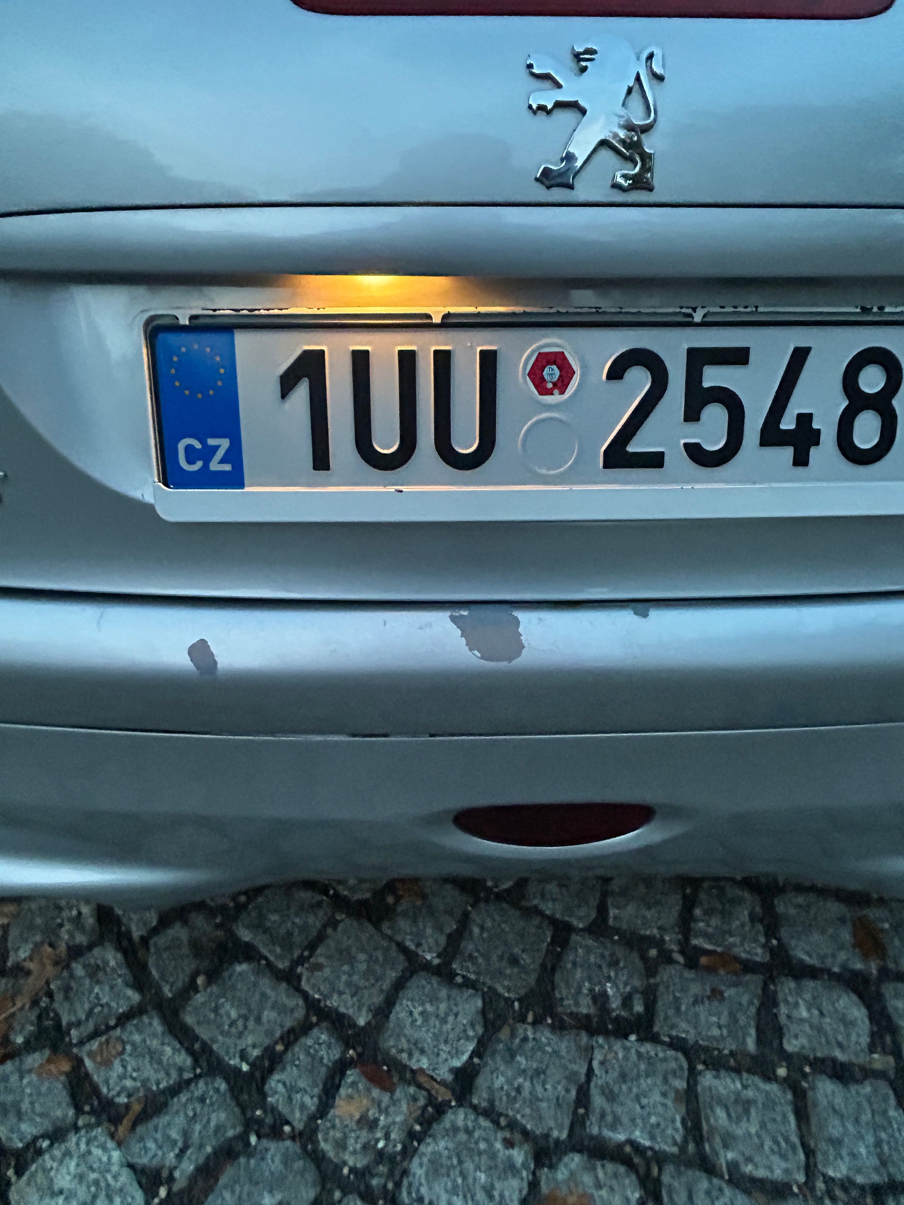 Peugeot 206 - fotka 6