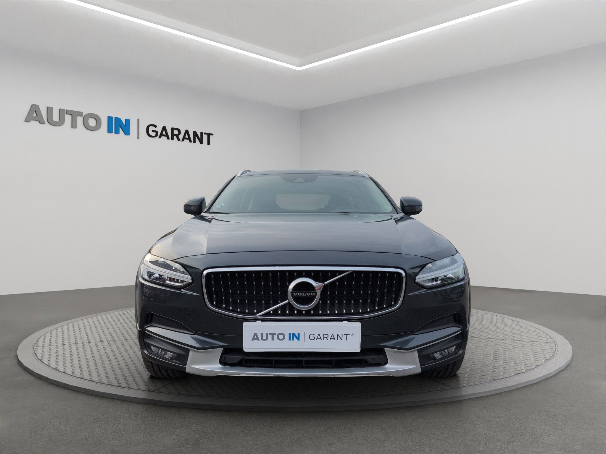 Volvo V90, CROSS COUNTRY D4 4x4 2.0 - fotka 2