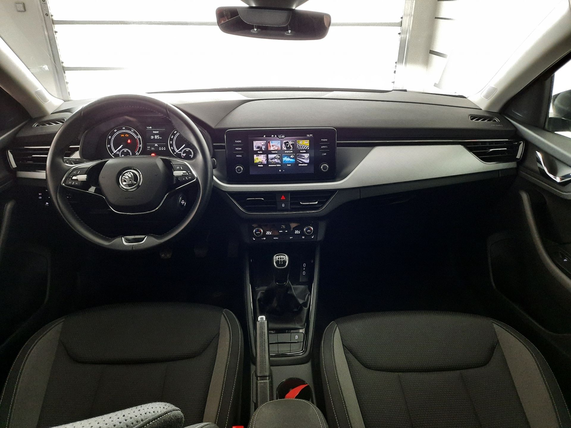 Škoda Scala, Ambition 1.0 TSI (70kW/95k) - fotka 5