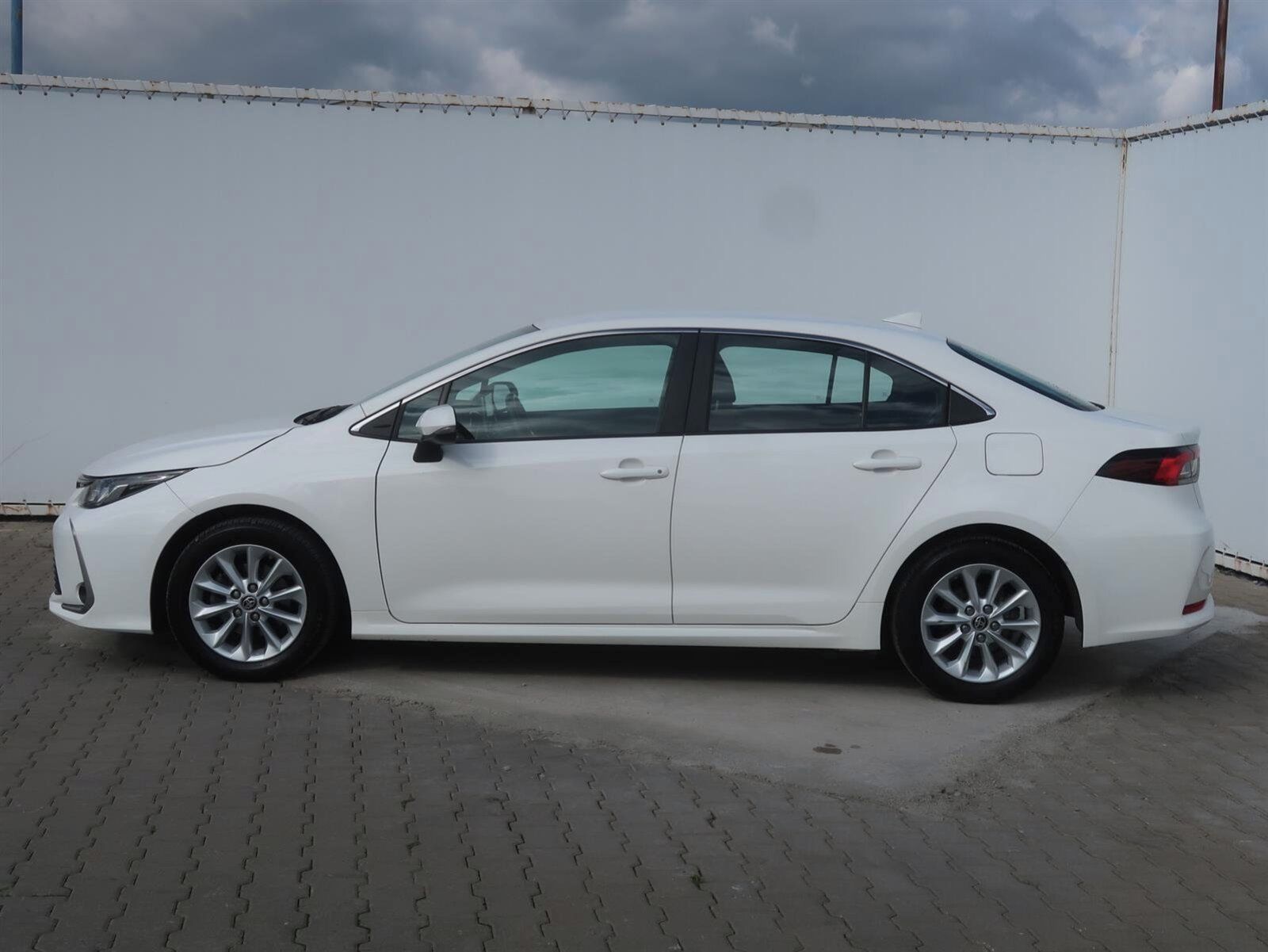 Toyota Corolla, 1.5 VVT-i, Serv.kniha - fotka 3