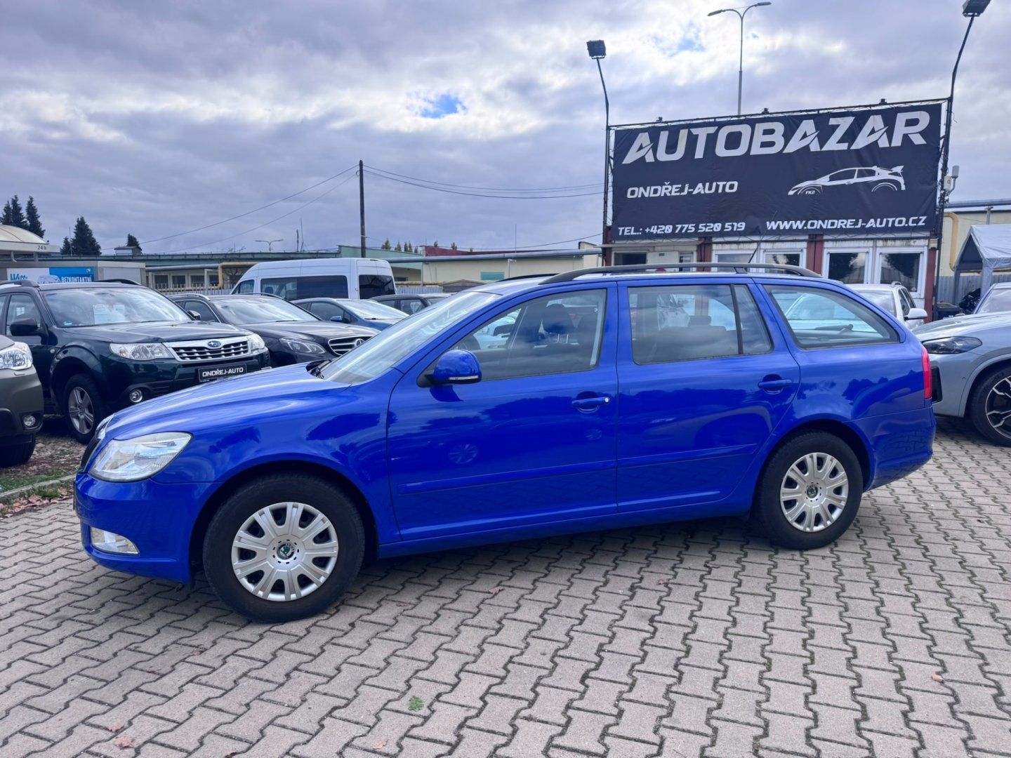 Škoda Octavia, 1,4 TSI 90 KW KOLA KILOMETRY - fotka 2
