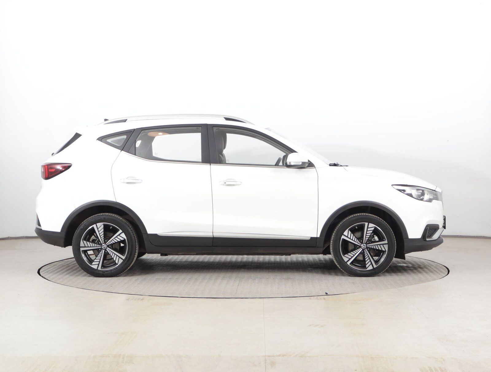 MG ZS, EV 42.5 kWh, SoH 83%, Luxury - fotka 6